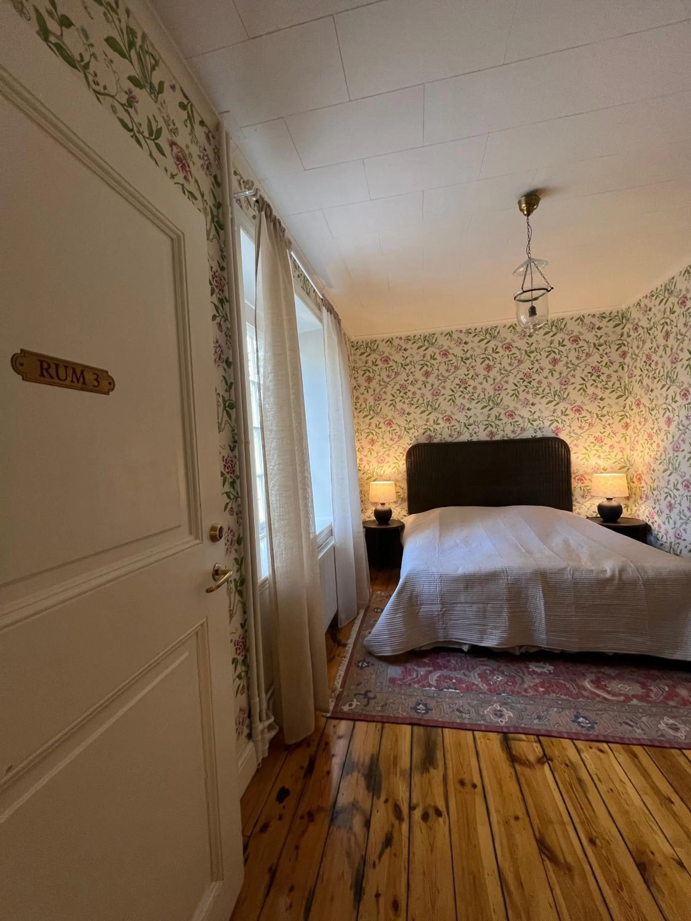 Bed in Stegeborg Trädgårdshotell