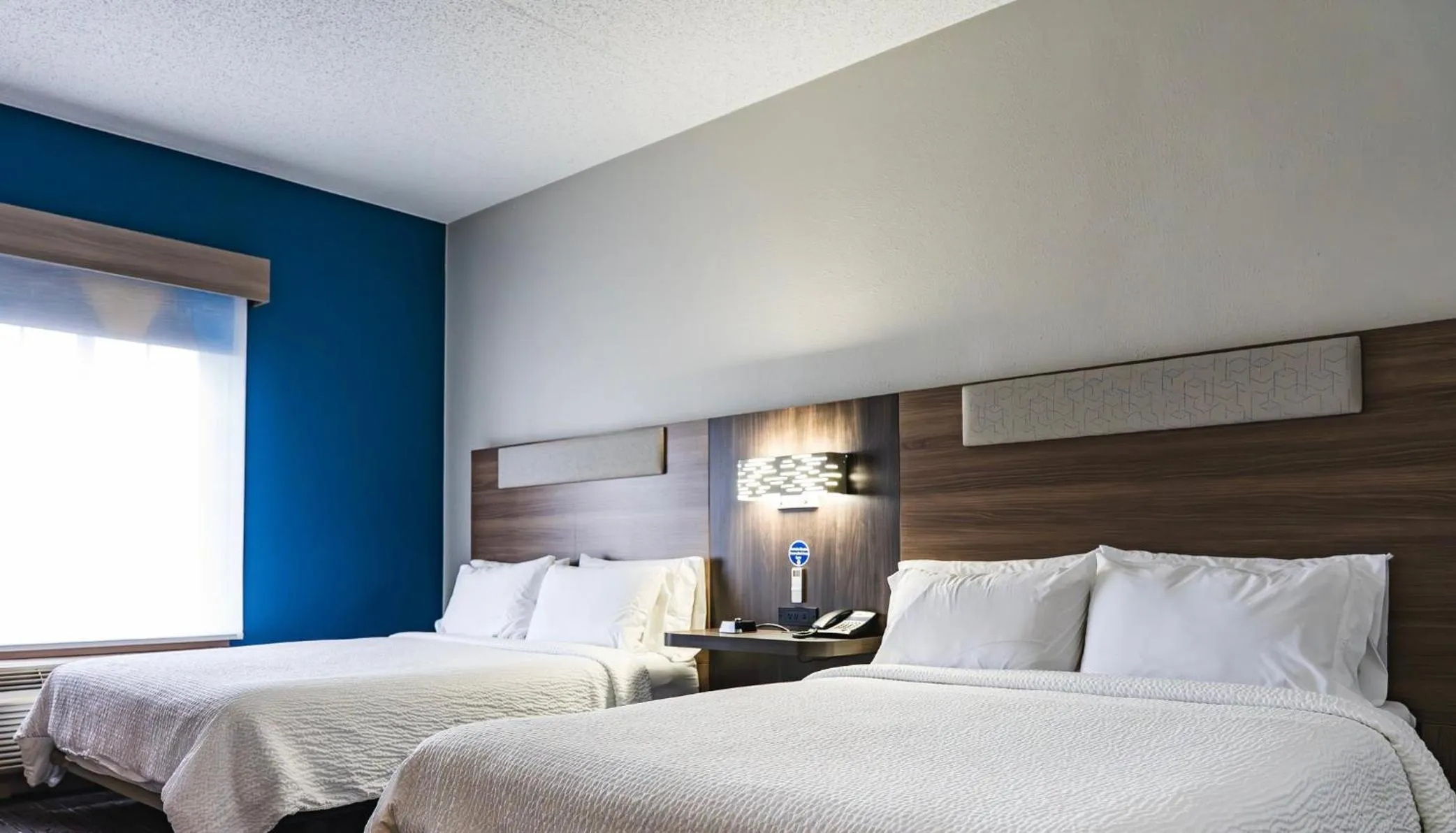 Photo of the whole room, Bed in Holiday Inn Express Frazer - Malvern by IHG