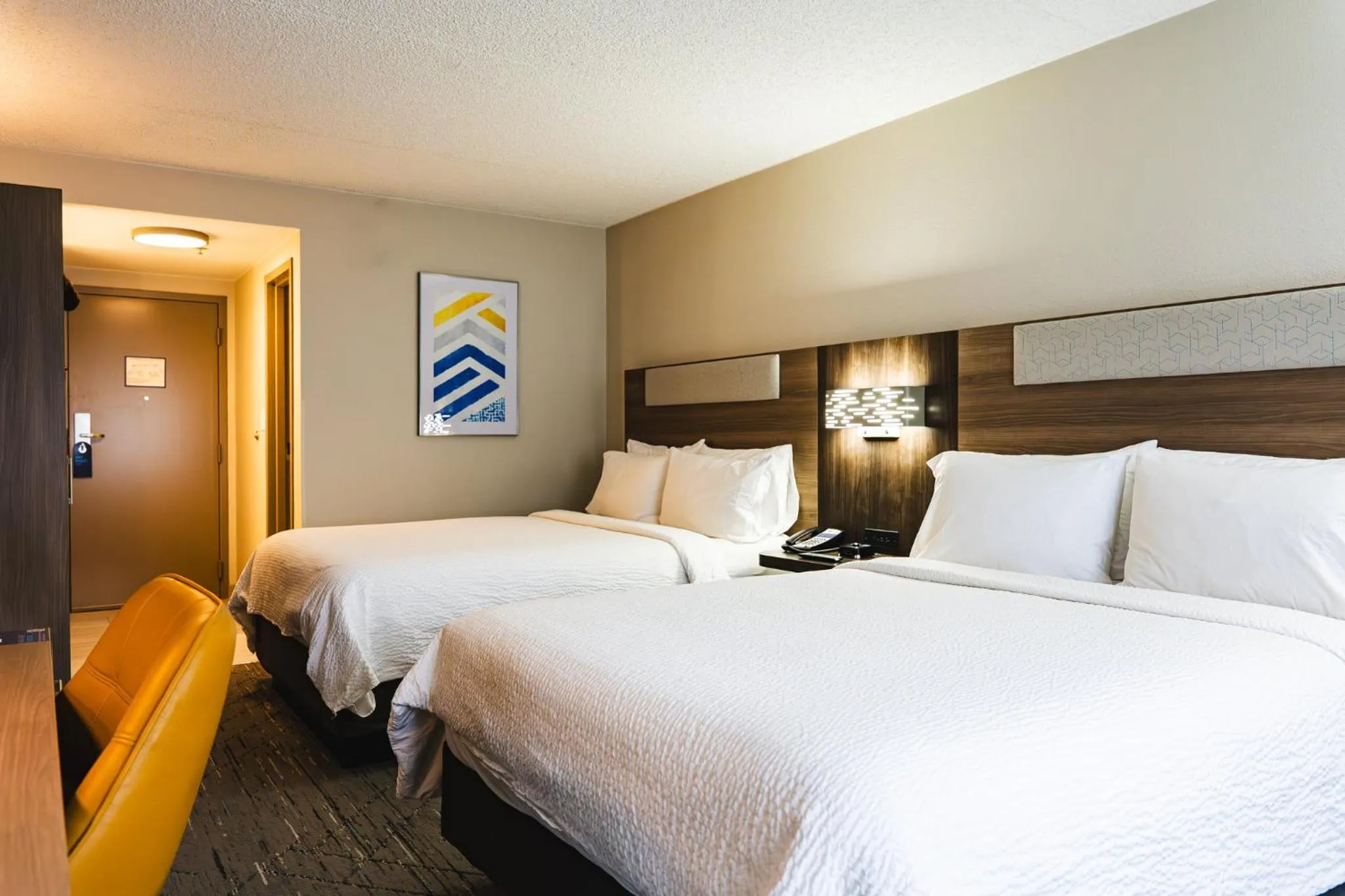 Photo of the whole room, Bed in Holiday Inn Express Frazer - Malvern by IHG