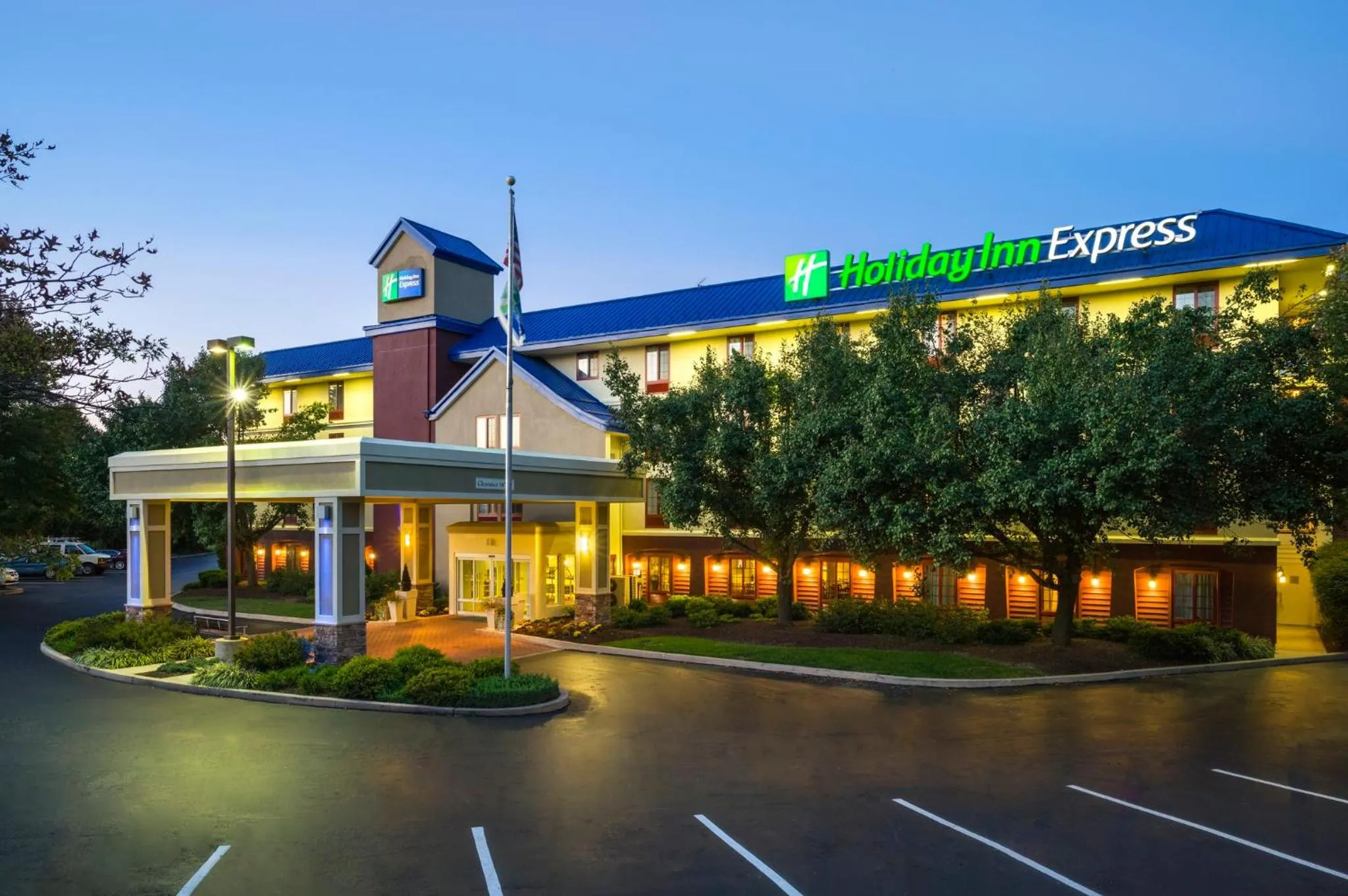 Property building in Holiday Inn Express Frazer - Malvern by IHG