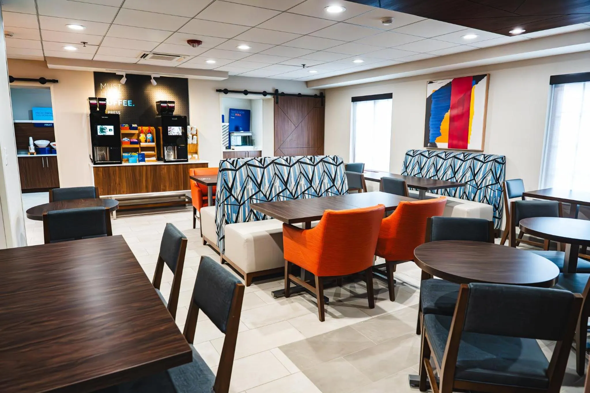 Breakfast in Holiday Inn Express Frazer - Malvern by IHG