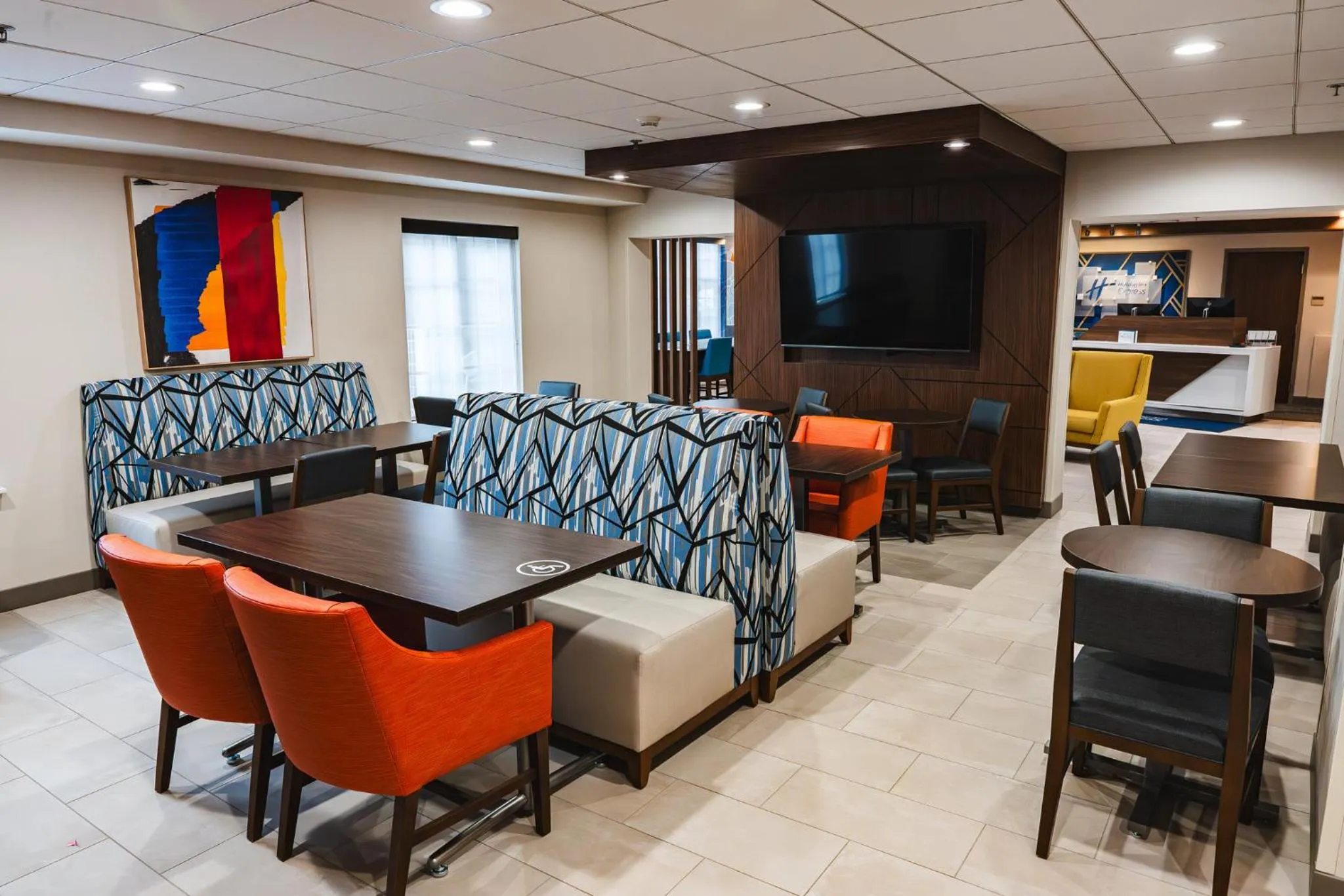 Breakfast in Holiday Inn Express Frazer - Malvern by IHG