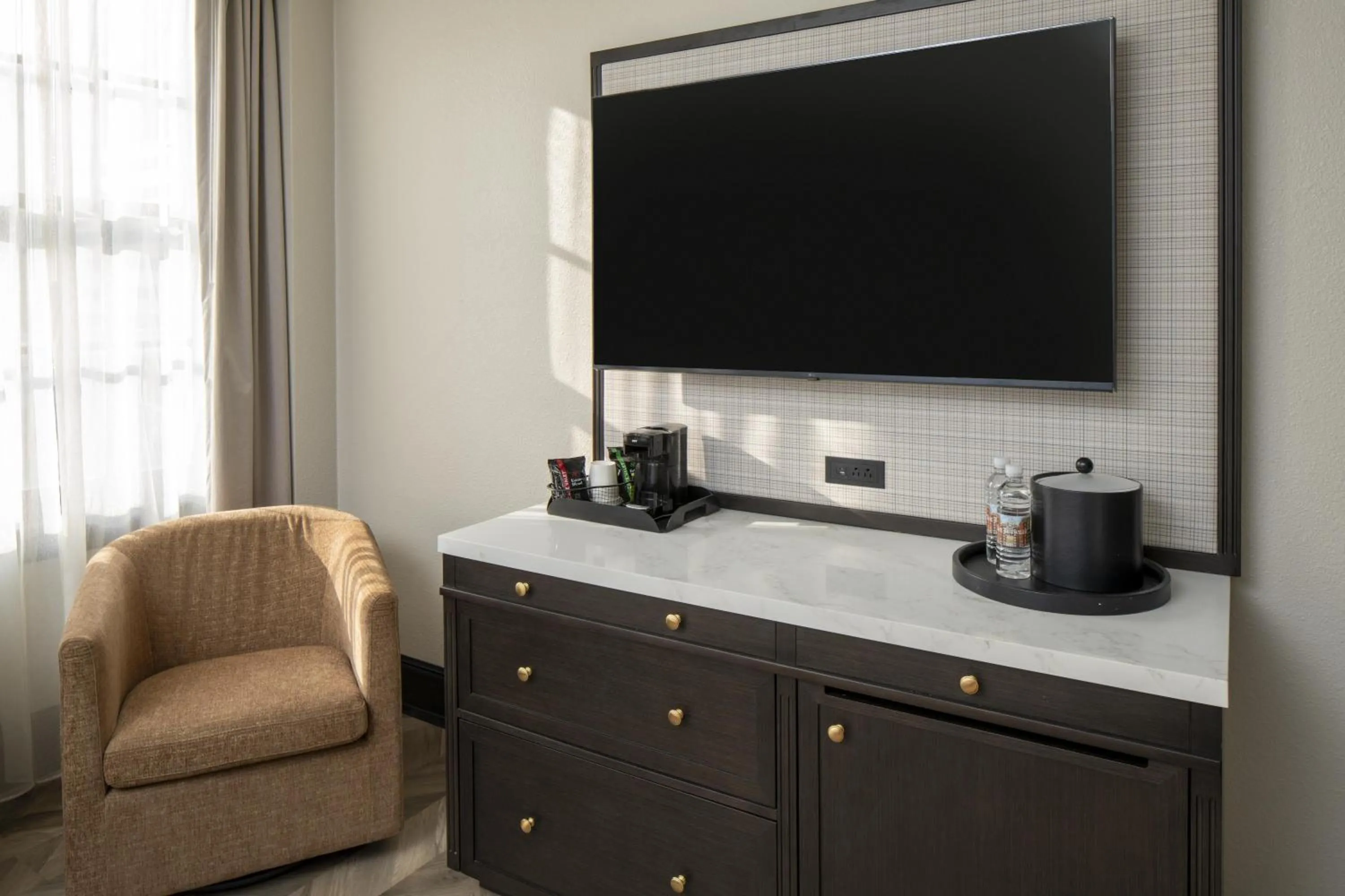 Photo of the whole room in Hampton Inn & Suites Birmingham-Downtown-Tutwiler