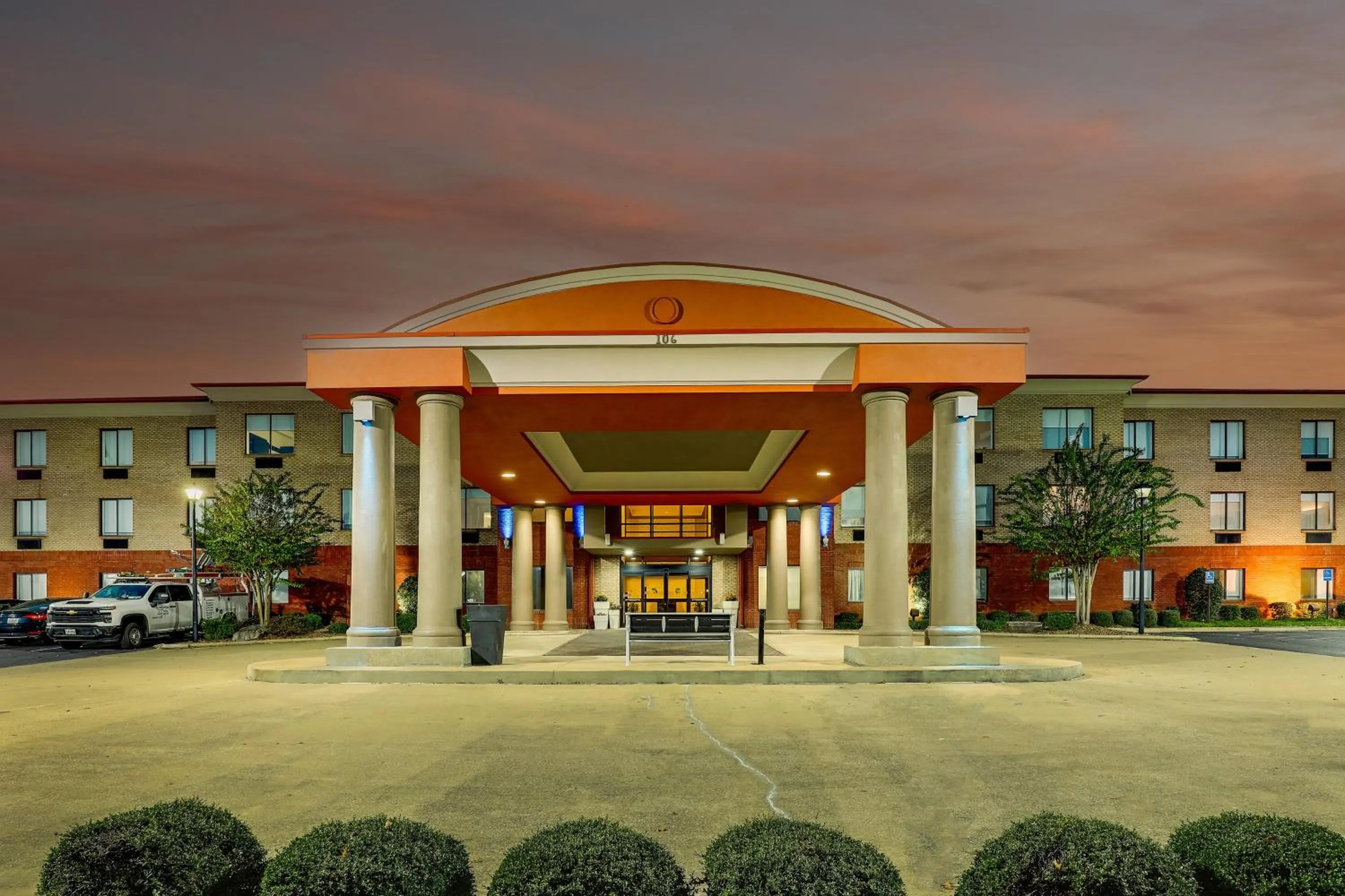 Property building in Holiday Inn Express Hotel & Suites- Gadsden by IHG