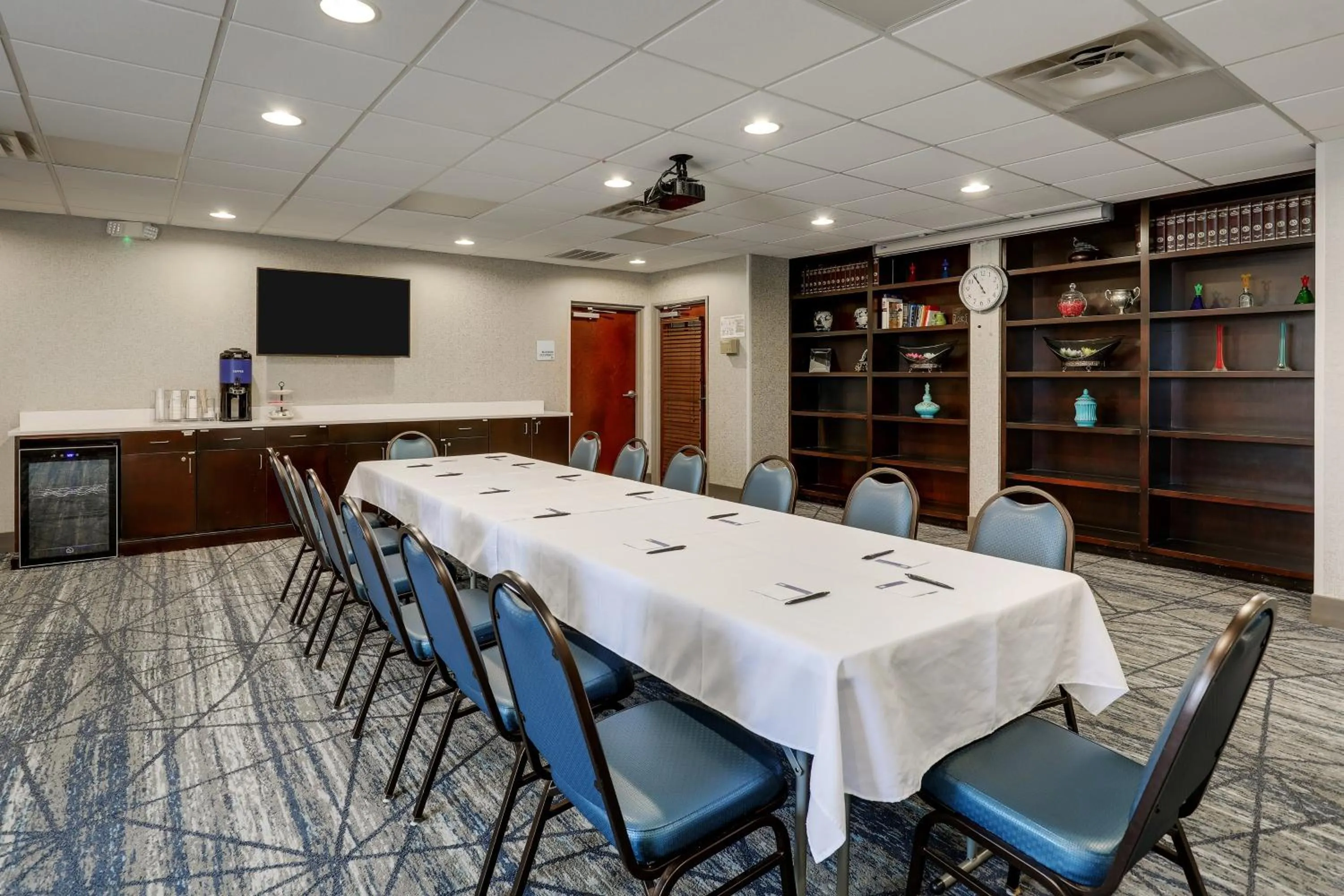Meeting/conference room in Holiday Inn Express Hotel & Suites- Gadsden by IHG