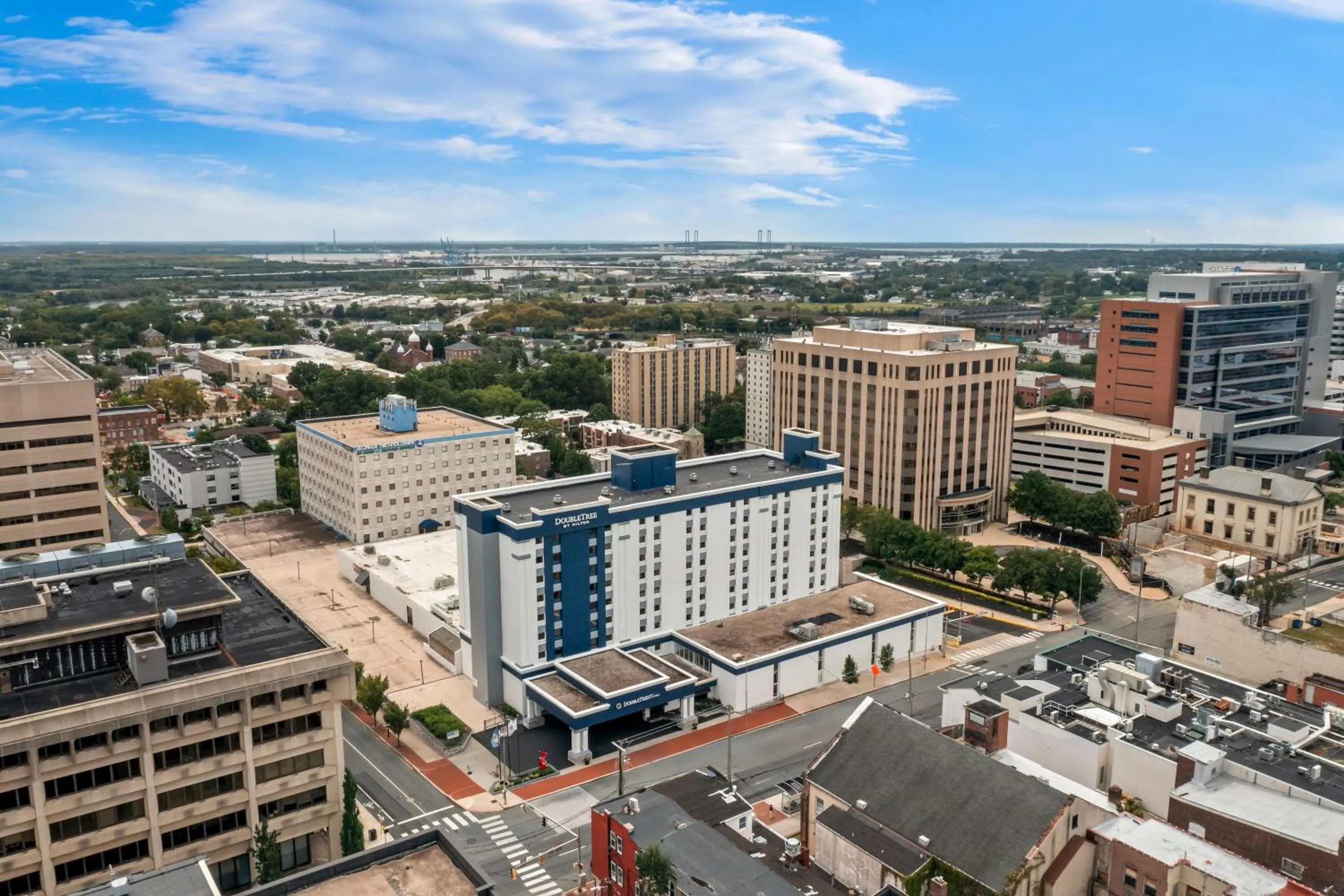 Property building in DoubleTree by Hilton Downtown Wilmington - Legal District