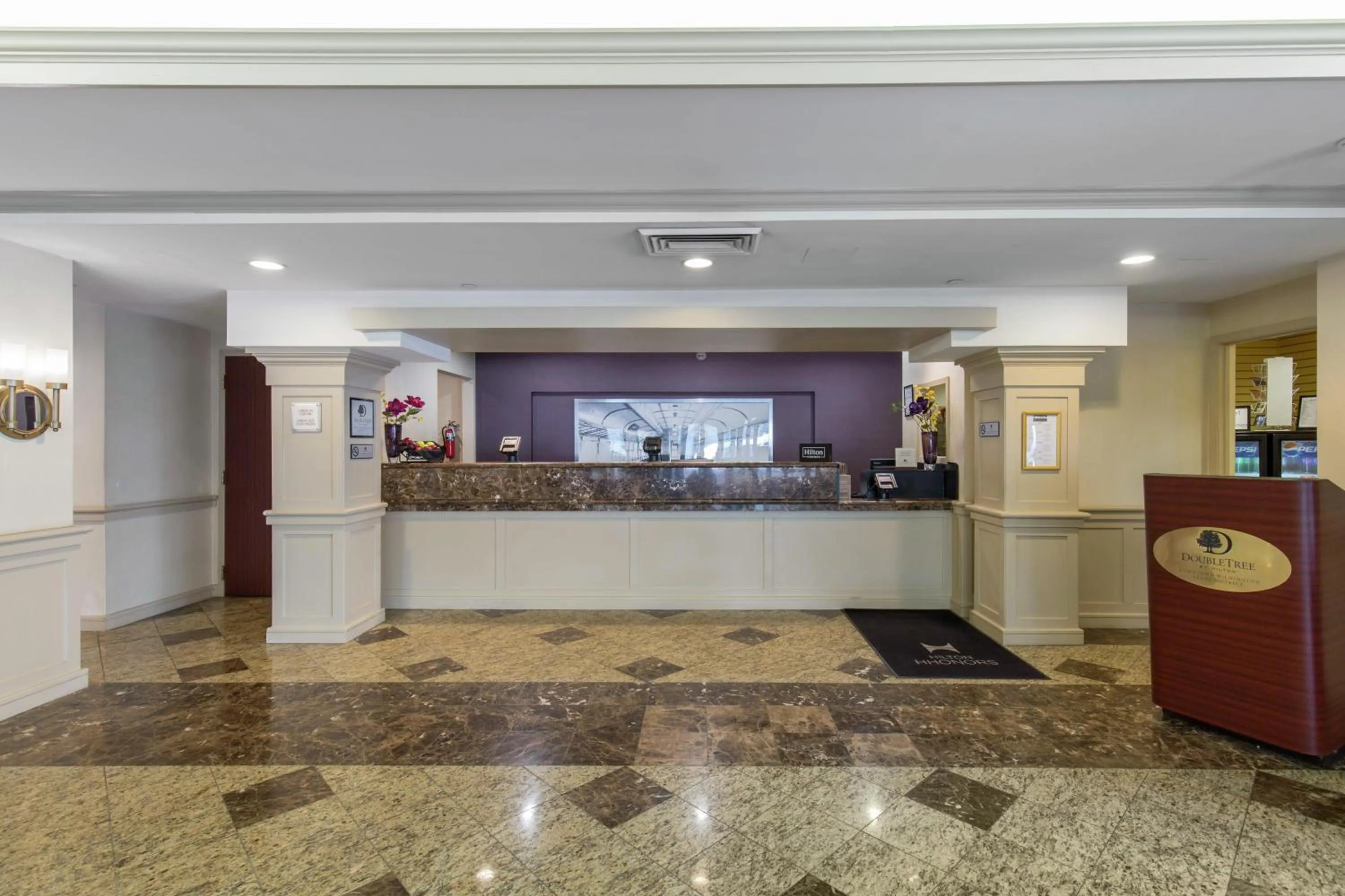 Lobby or reception in DoubleTree by Hilton Downtown Wilmington - Legal District