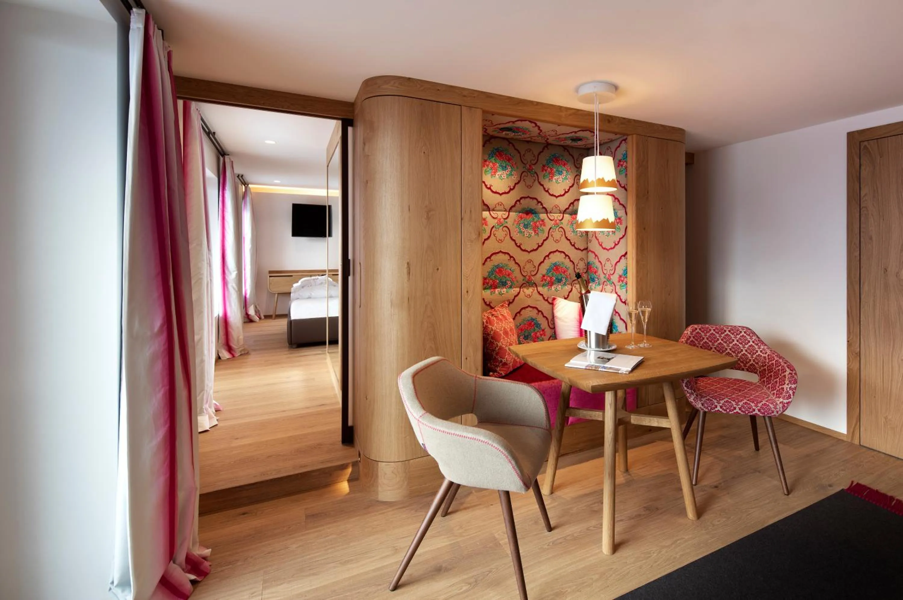 Photo of the whole room in Hotel Goldener Berg