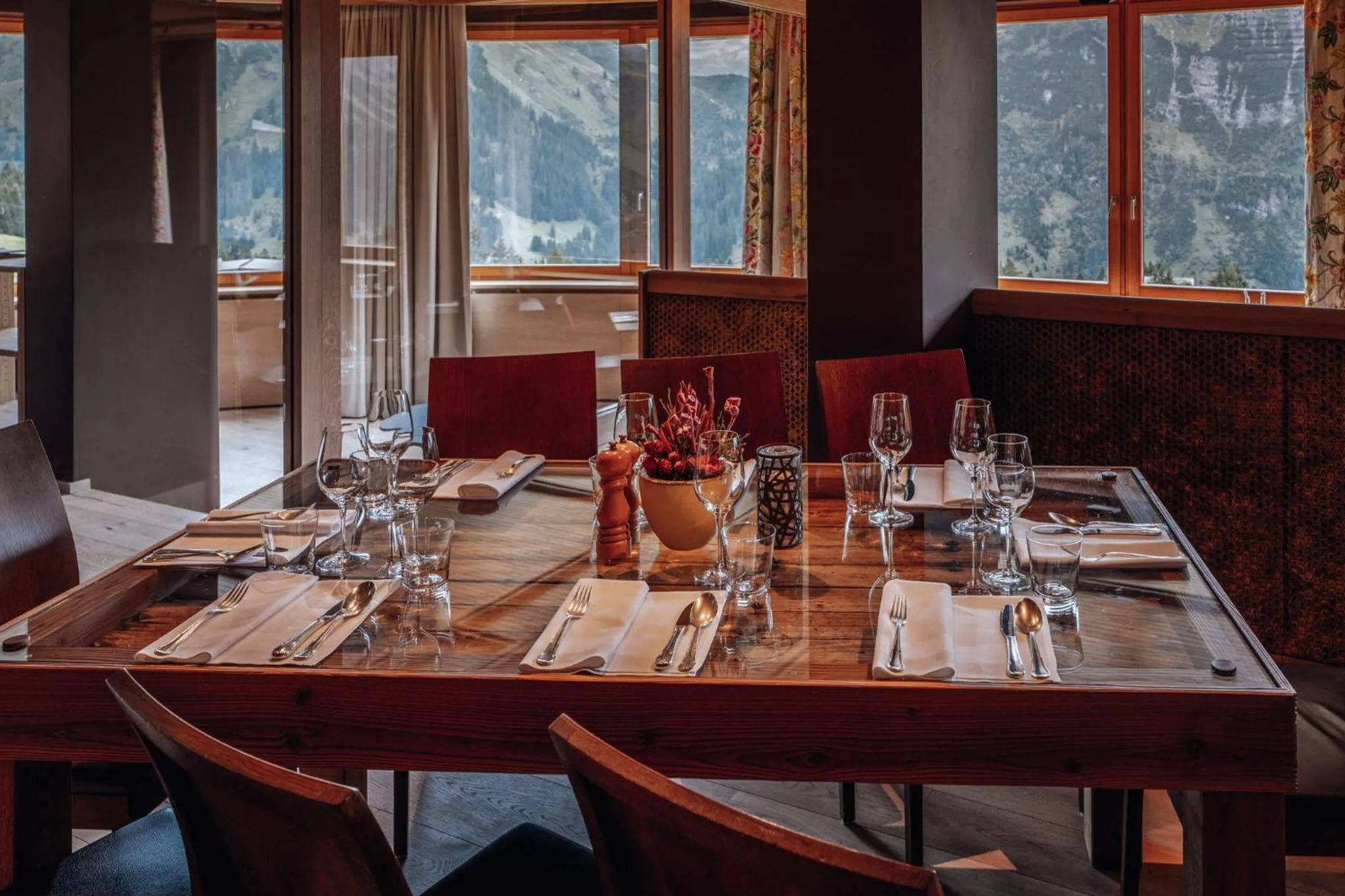 Restaurant/places to eat in Hotel Goldener Berg