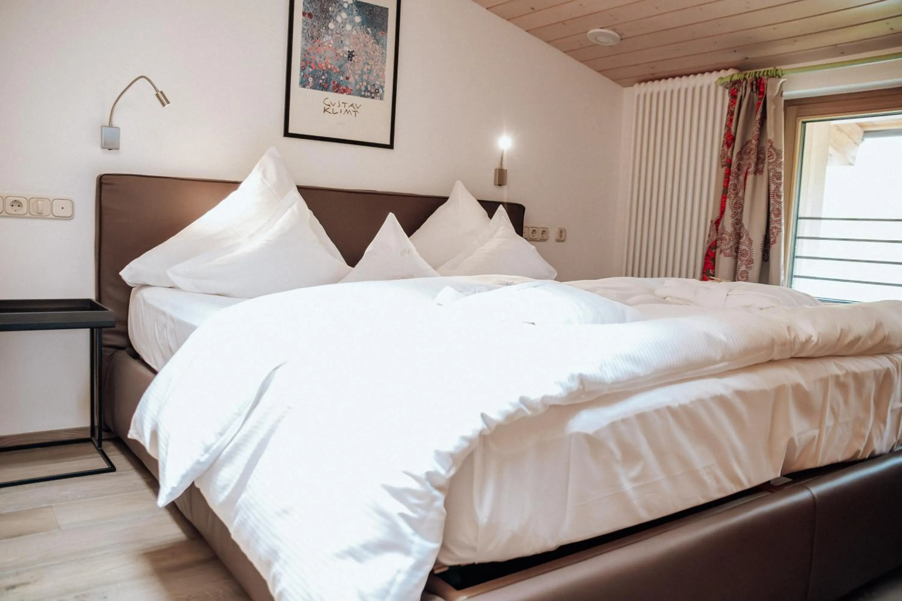 Bedroom, Bed in Hotel Goldener Berg