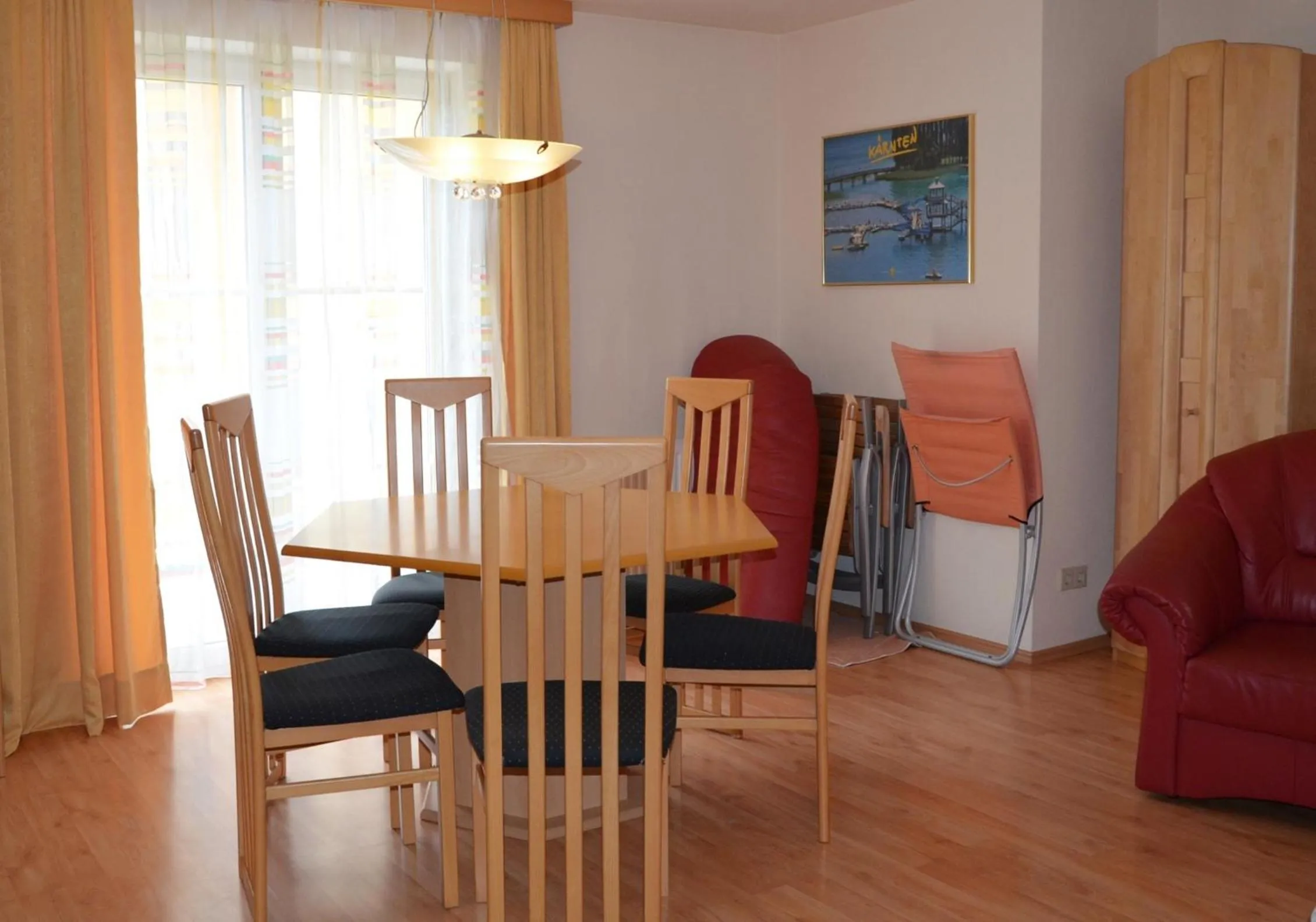 Dining area in Hotel Restaurant Marko