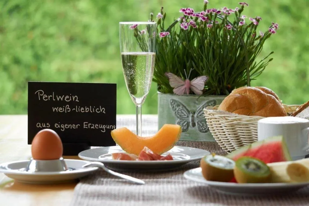 Food and drinks in Landhaus Pannonia