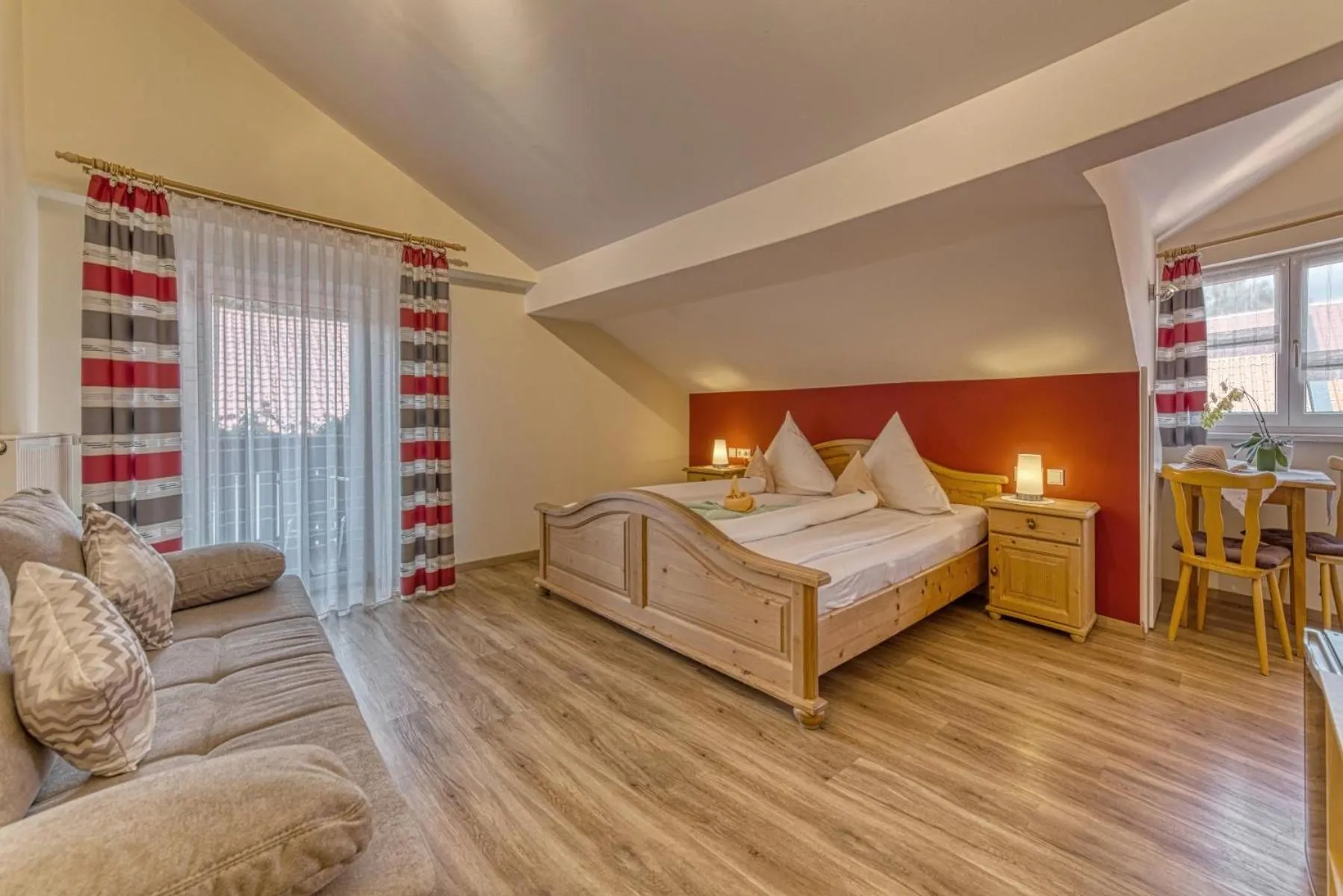 Bedroom, Bed in Hotel Hirschenstein