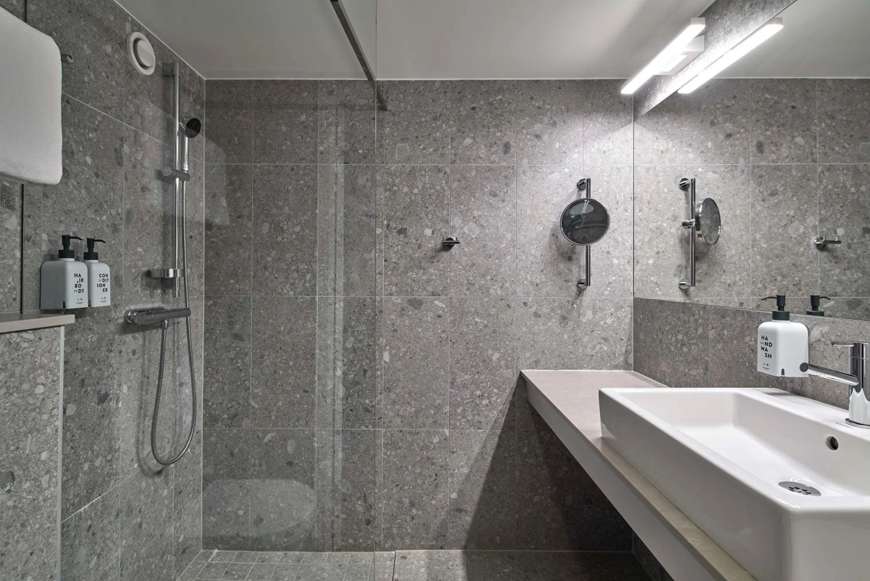 Bathroom in Scandic Crown