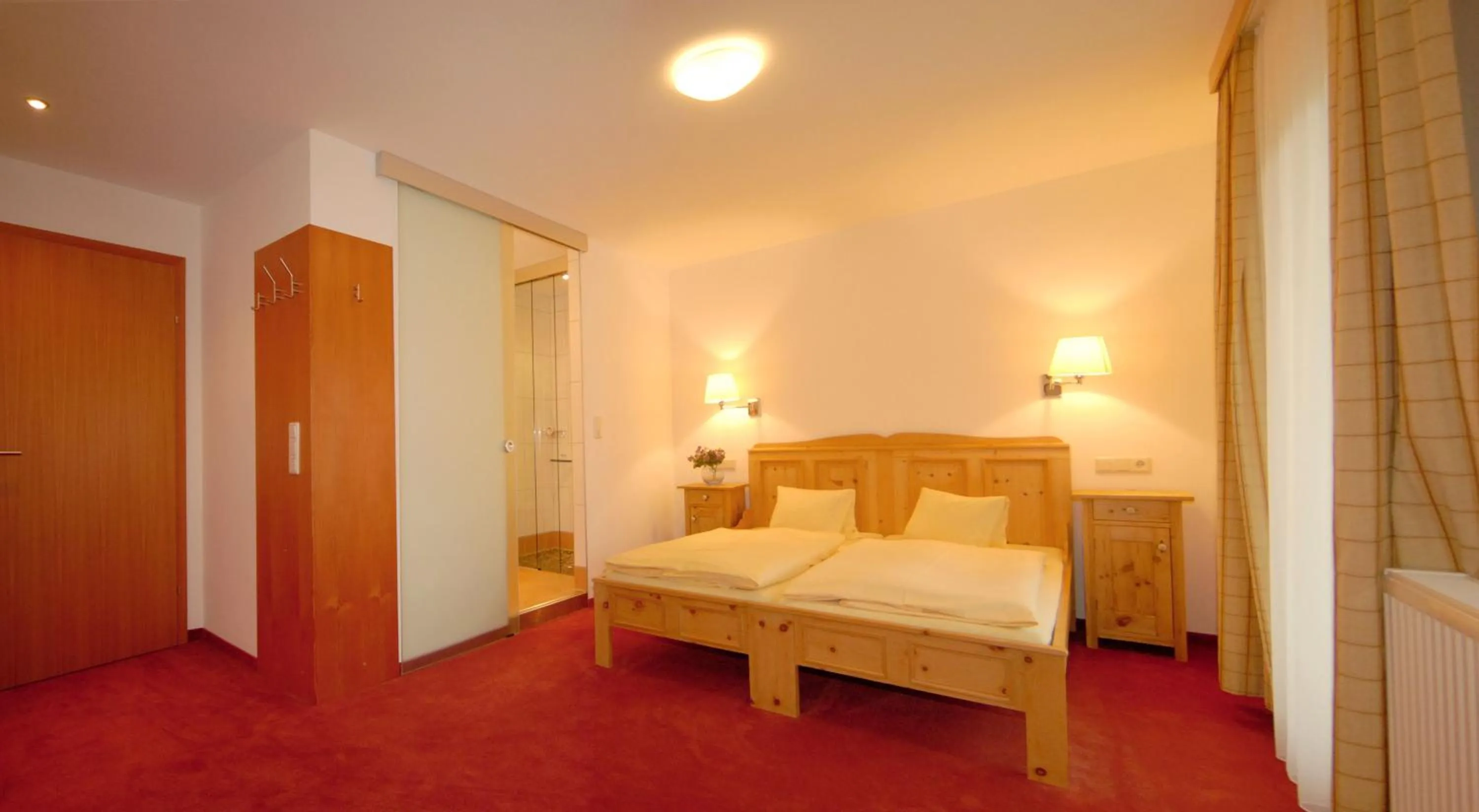 Bedroom, Bed in Landhotel Kielhuberhof