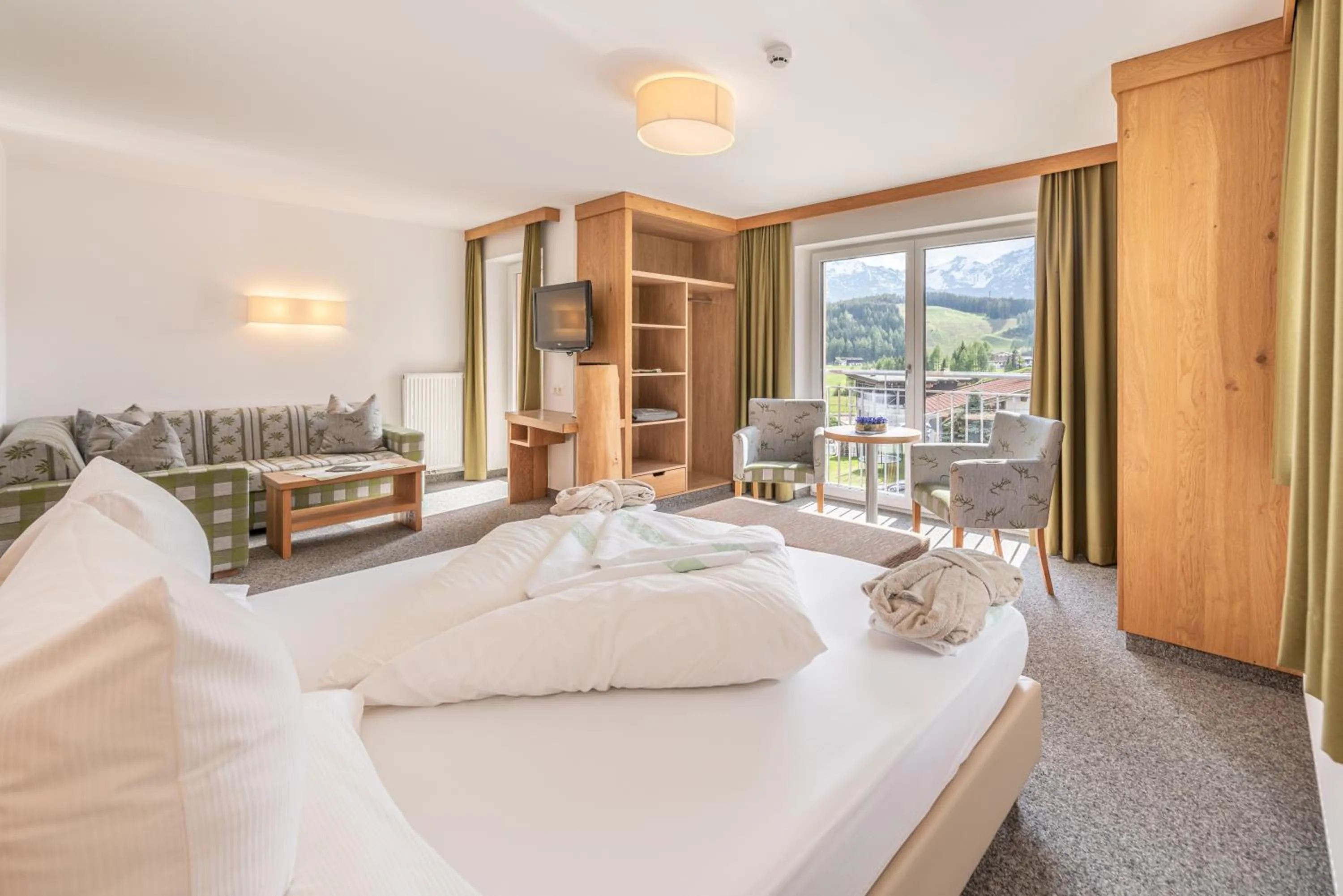 Photo of the whole room, Bed in Hotel Falknerhof