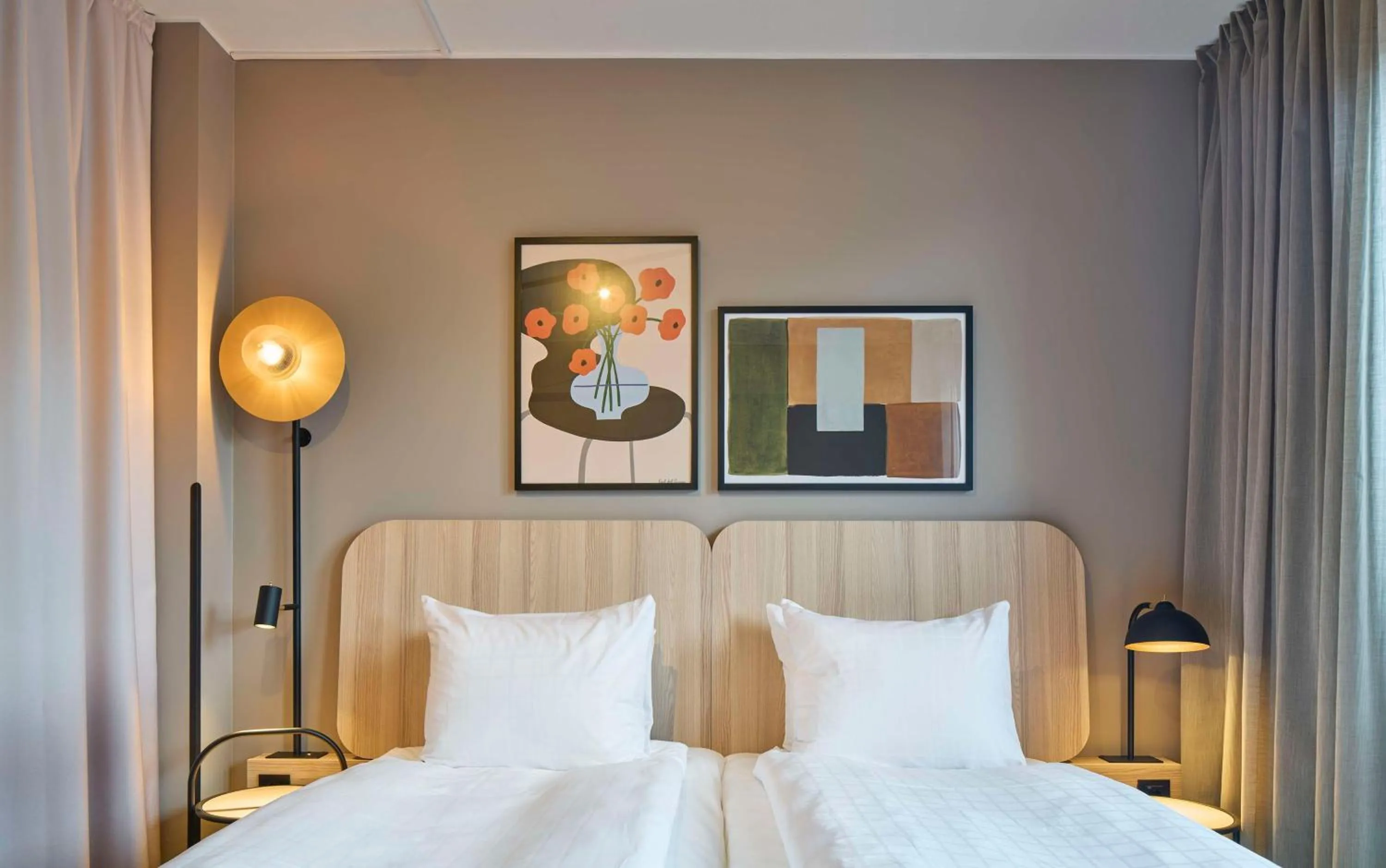 Bedroom, Bed in Scandic Wallin