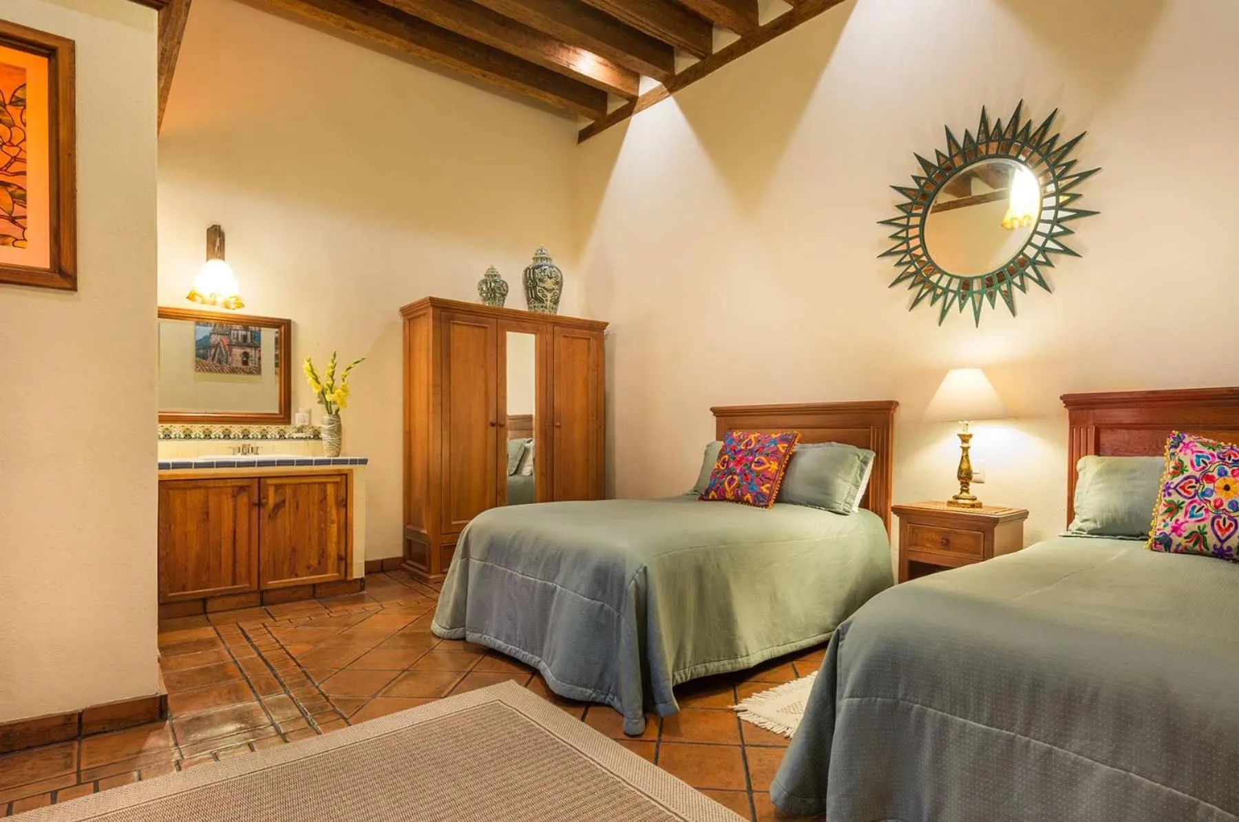 Photo of the whole room, Bed in Hotel Casa del Naranjo