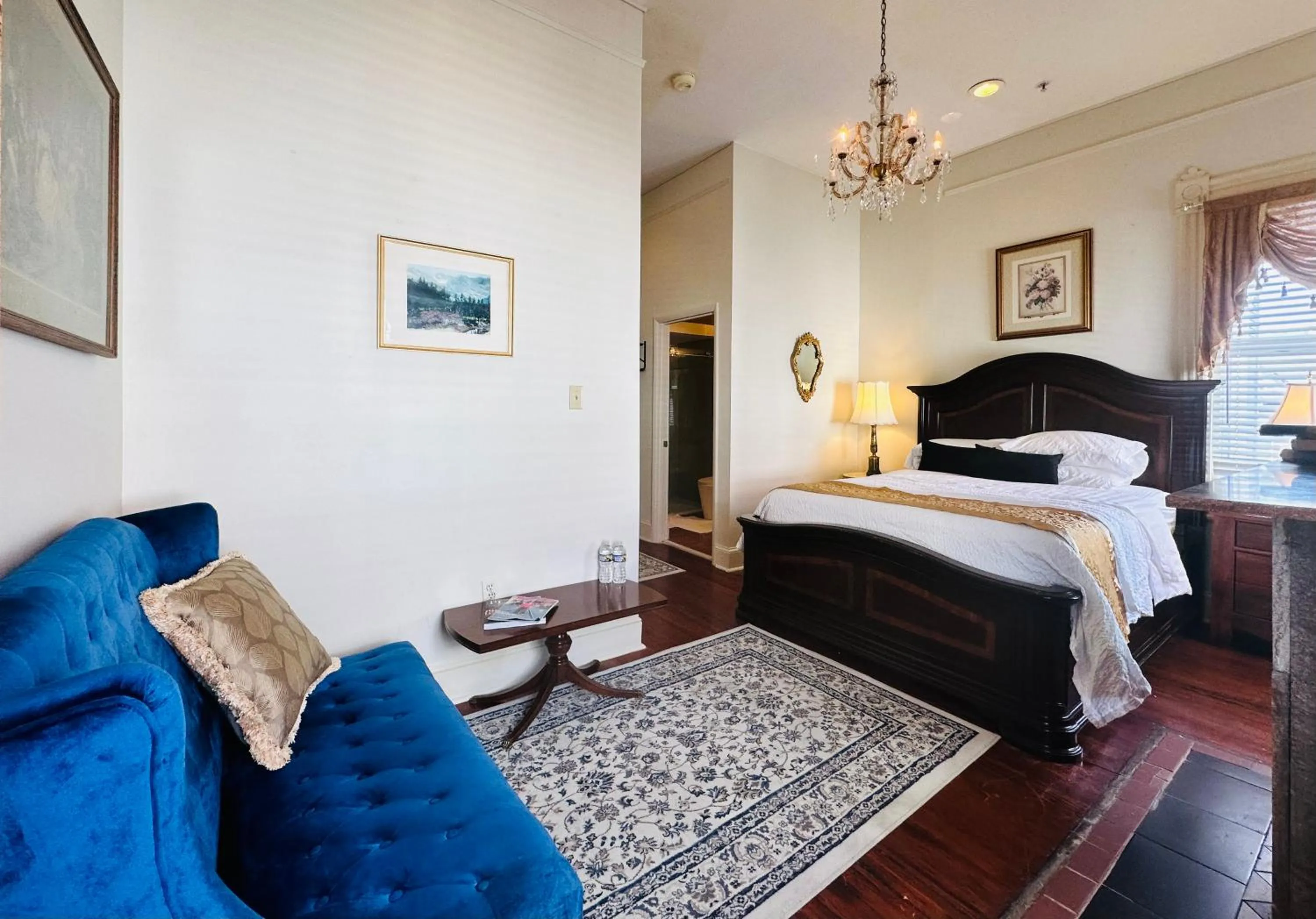 Bed in Amethyst Garden