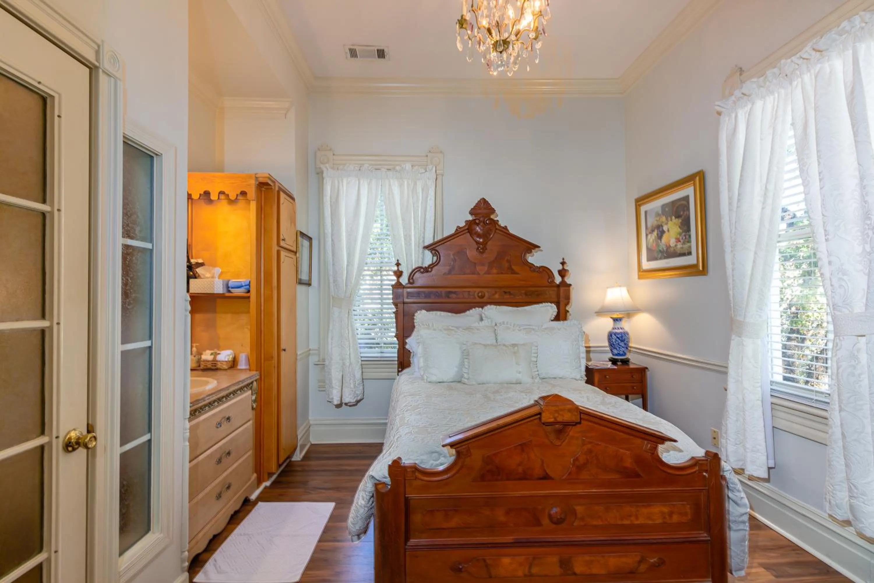 Other, Bed in Amethyst Garden