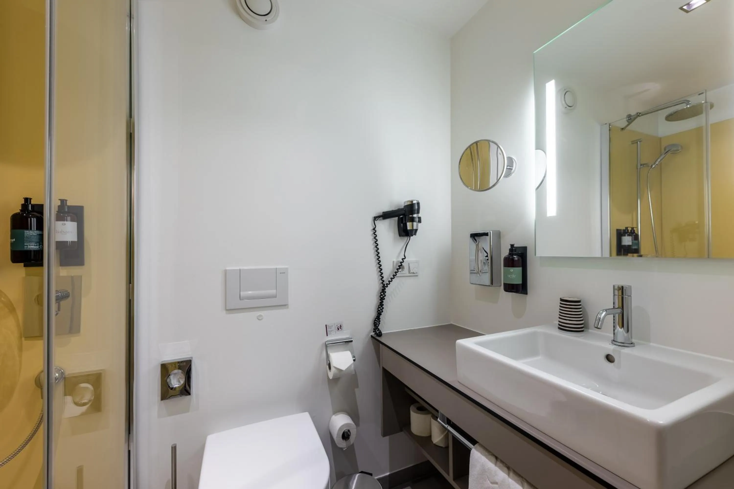 Bathroom in Hotel Wirtshaus Post