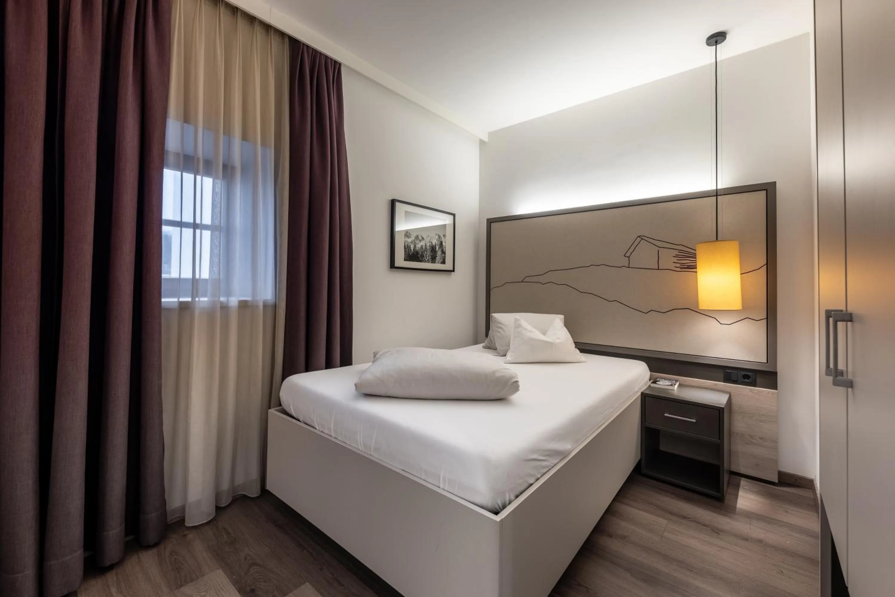 Bedroom, Bed in Hotel Wirtshaus Post