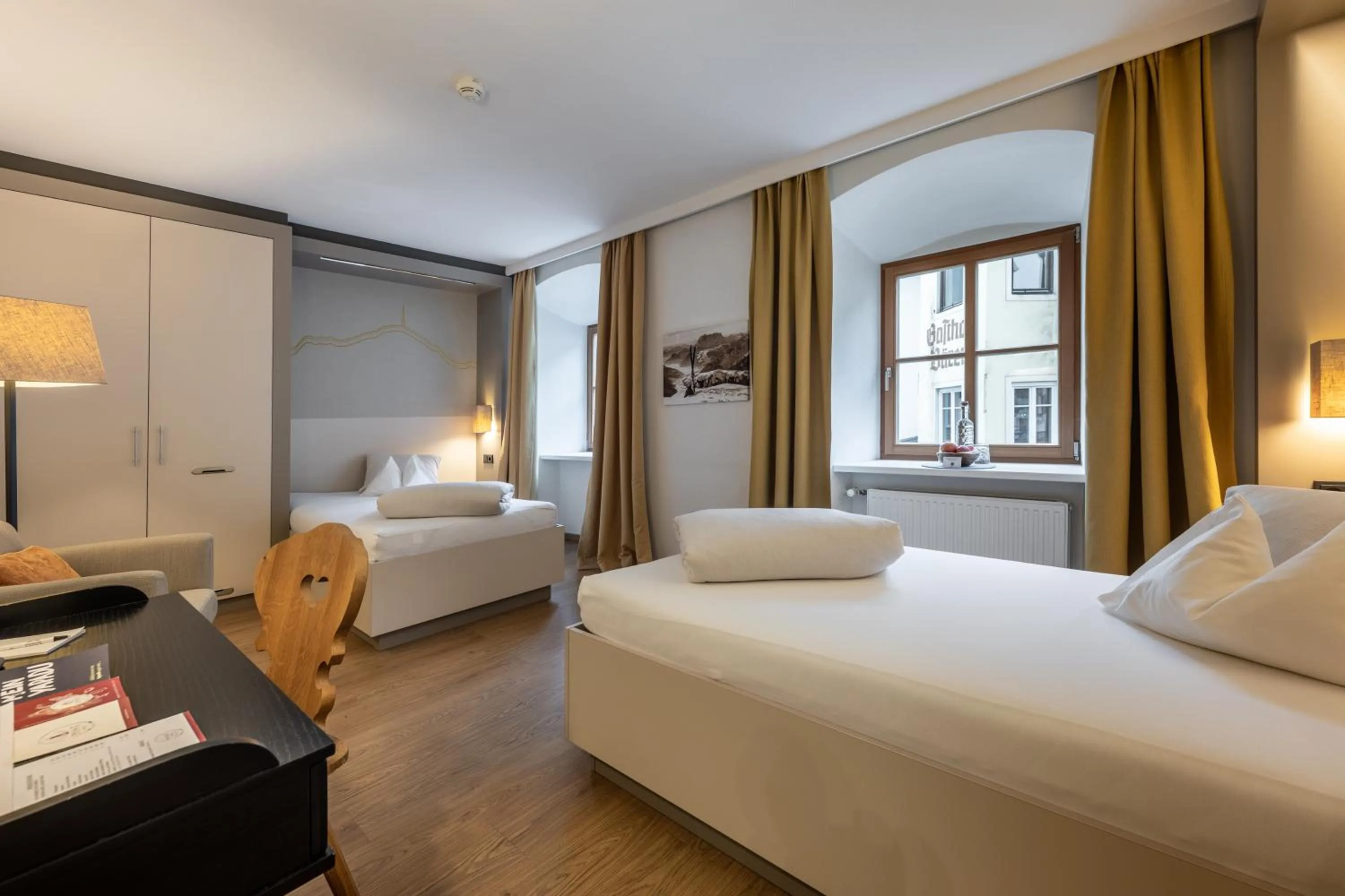 Bedroom, Bed in Hotel Wirtshaus Post