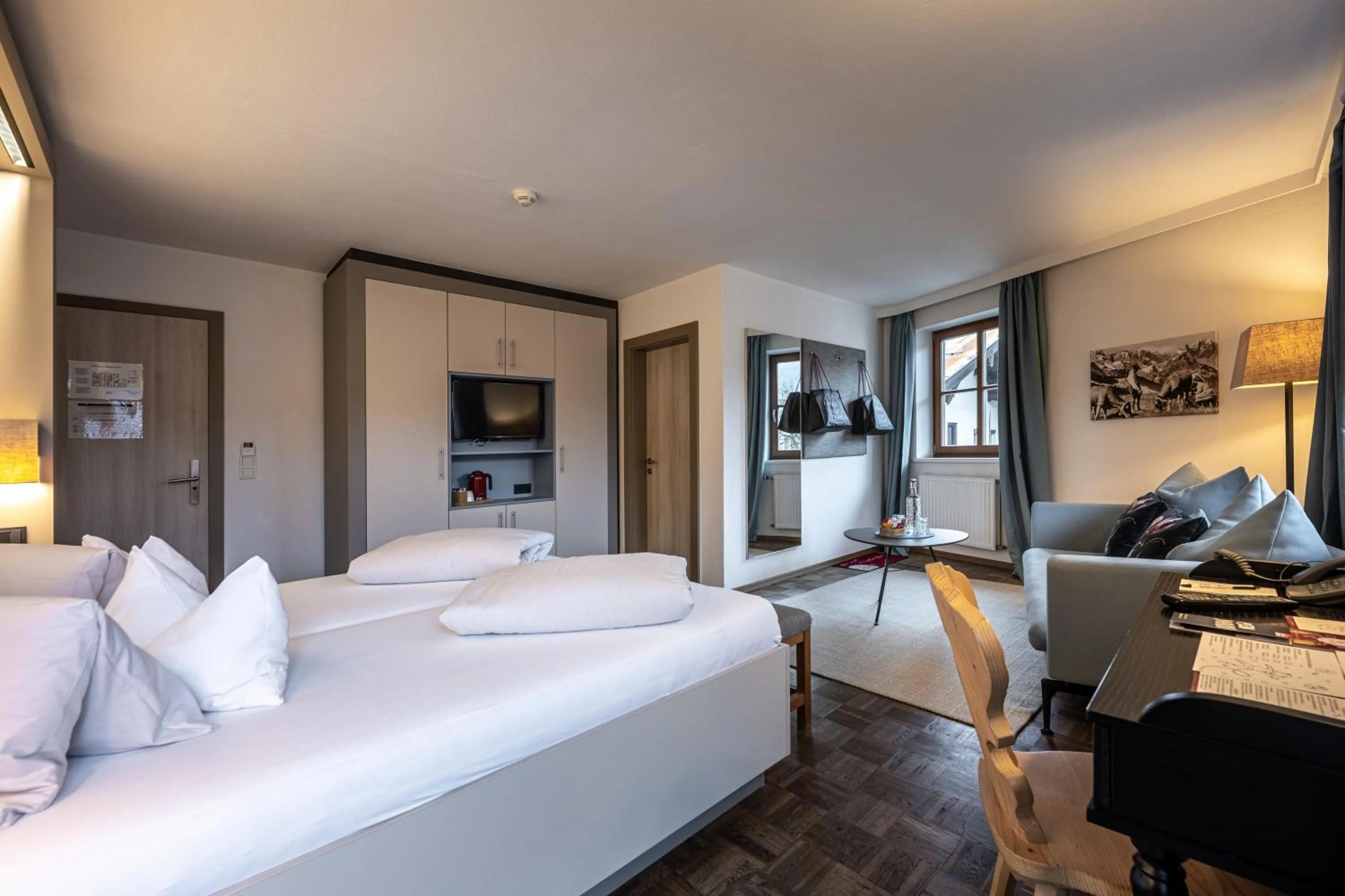 Bedroom, Bed in Hotel Wirtshaus Post