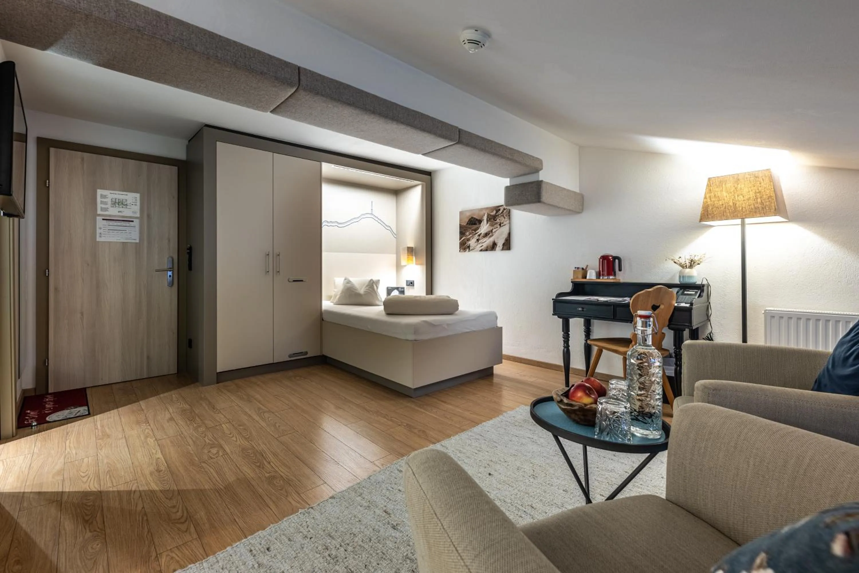 Bedroom, Bed in Hotel Wirtshaus Post