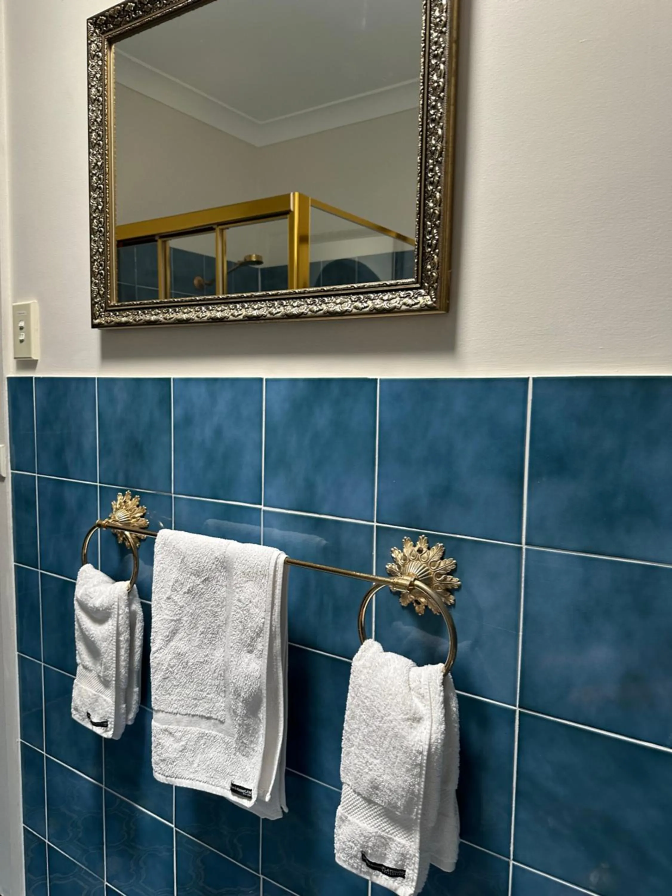 Bathroom in Palm Beach Bed & Breakfast