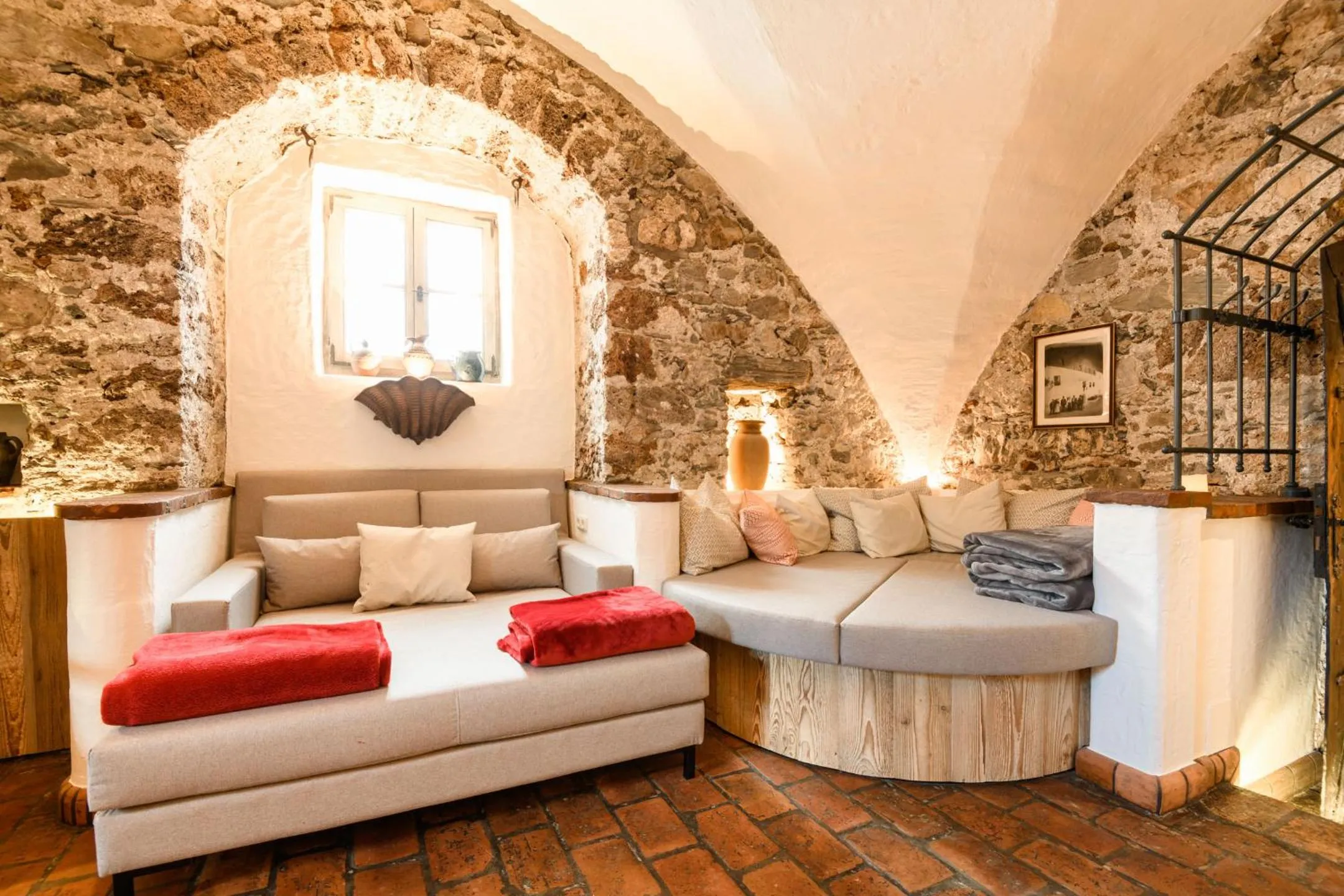 Swimming pool in Landhotel Römerhof