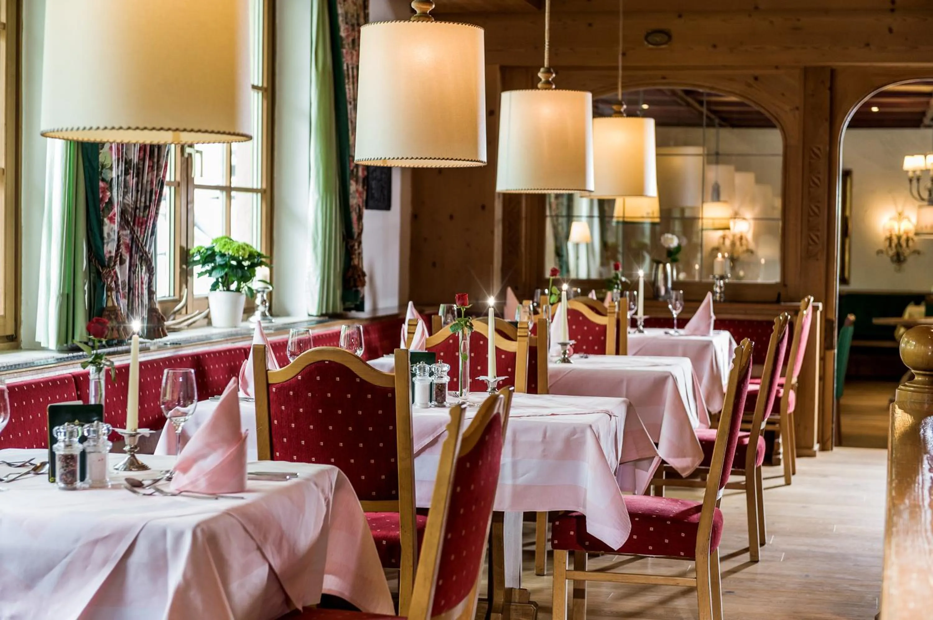 Restaurant/places to eat in Landhotel Römerhof