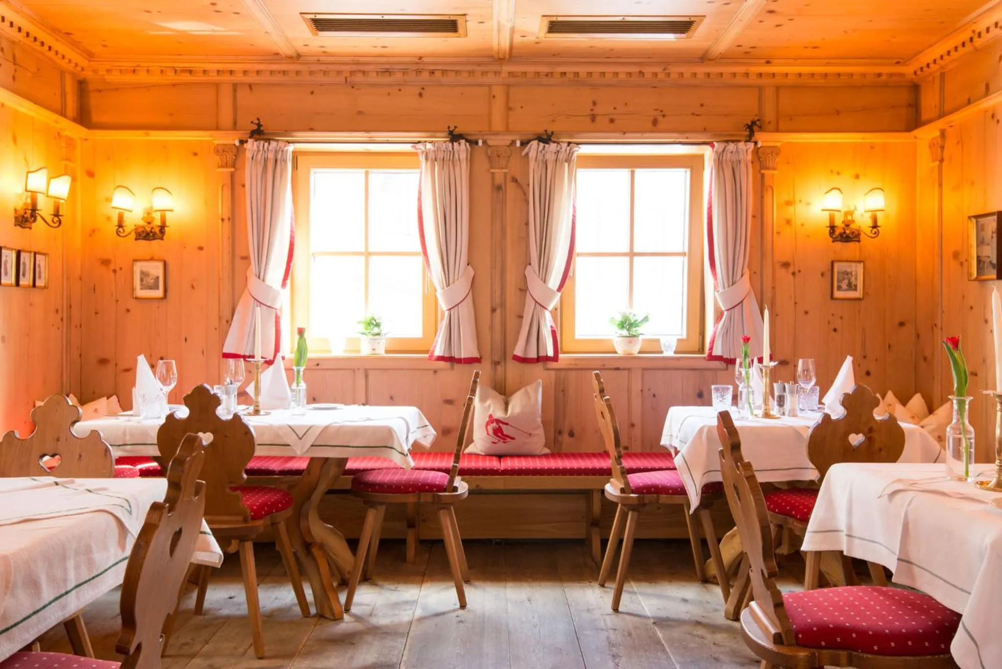 Restaurant/places to eat in Landhotel Römerhof