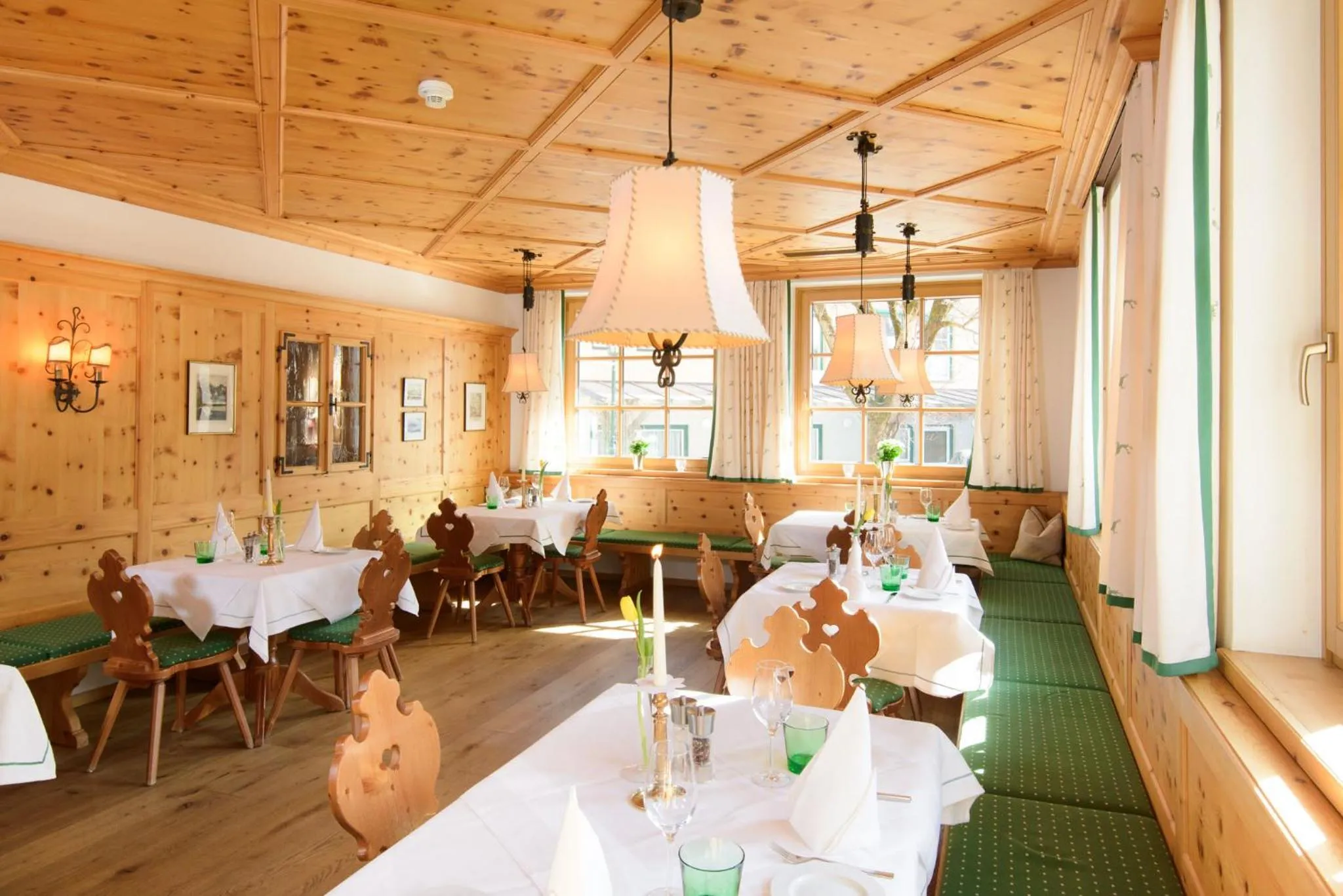 Restaurant/places to eat in Landhotel Römerhof