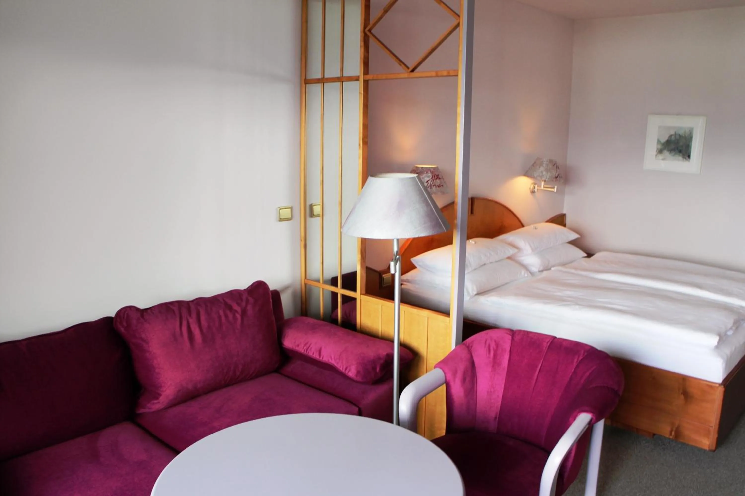 Bed in Hotel Karnerhof