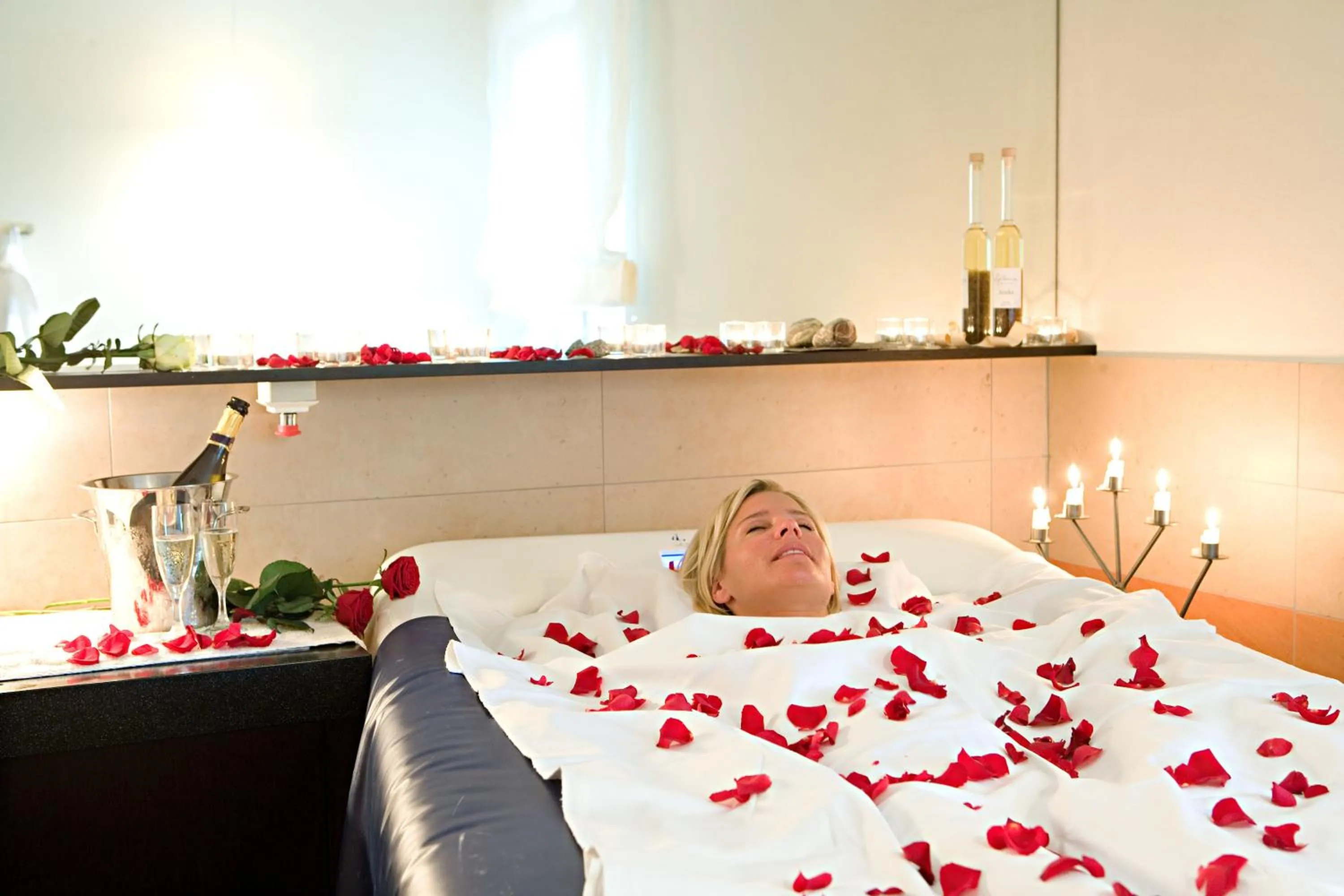 Spa and wellness centre/facilities, Bed in Hotel Karnerhof