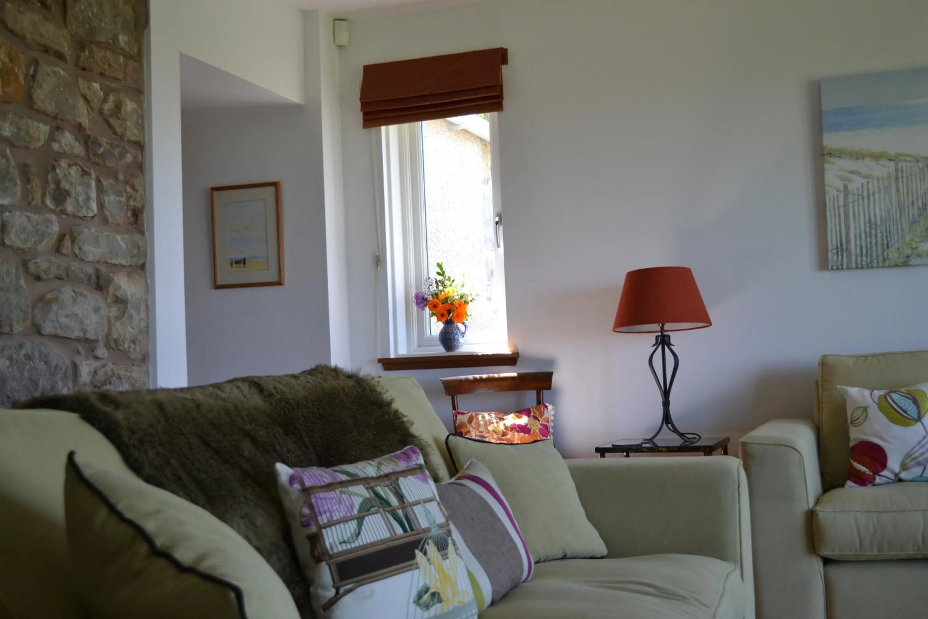 Living room in Balmungo Cottage B&B