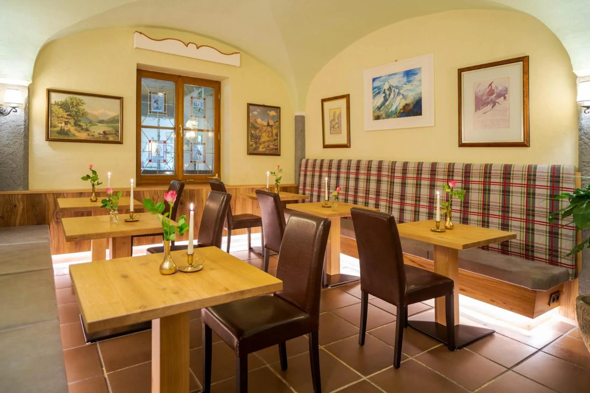 Restaurant/places to eat in Hotel St. Georg