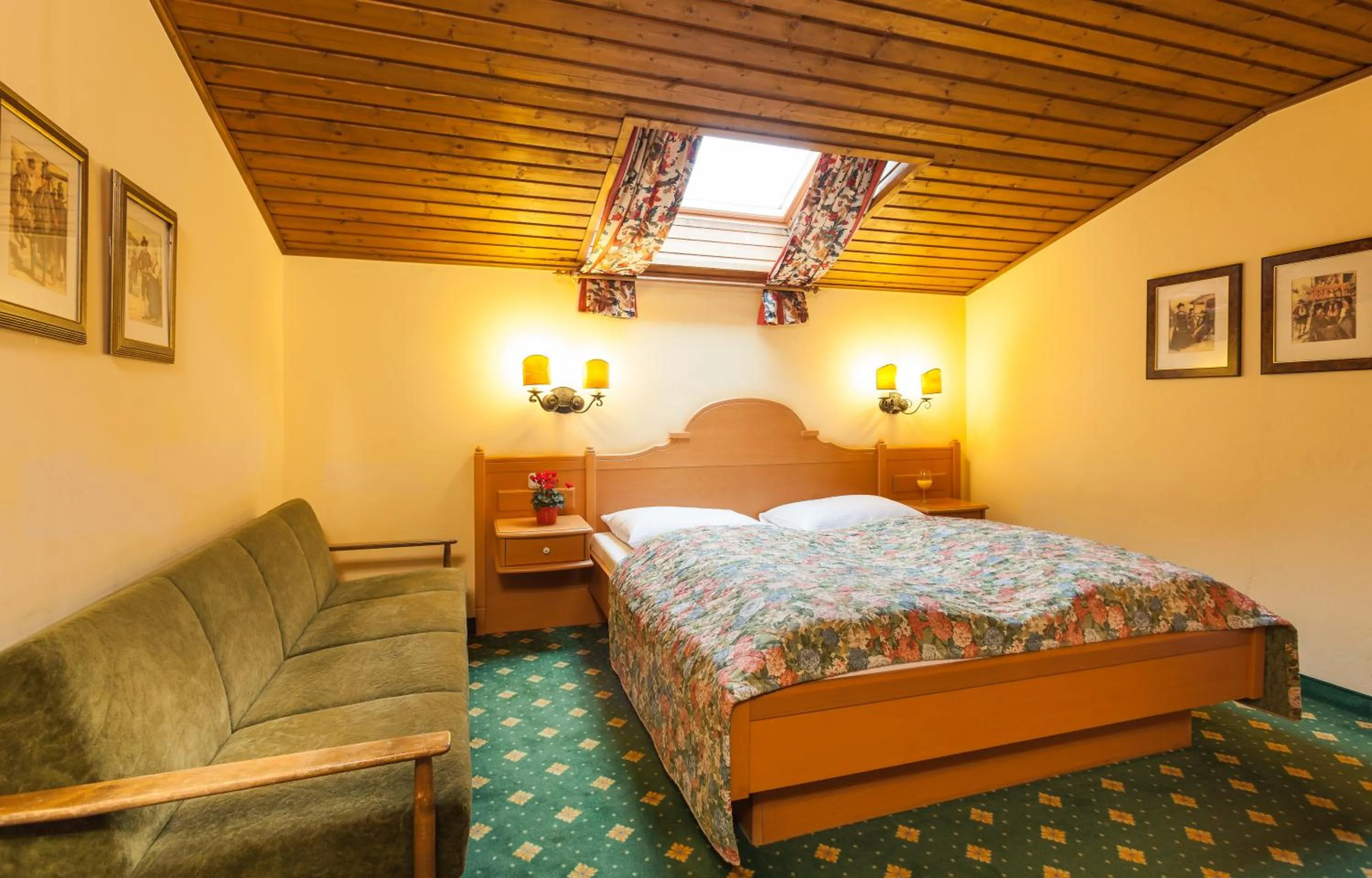 Bedroom, Bed in Hotel St. Georg