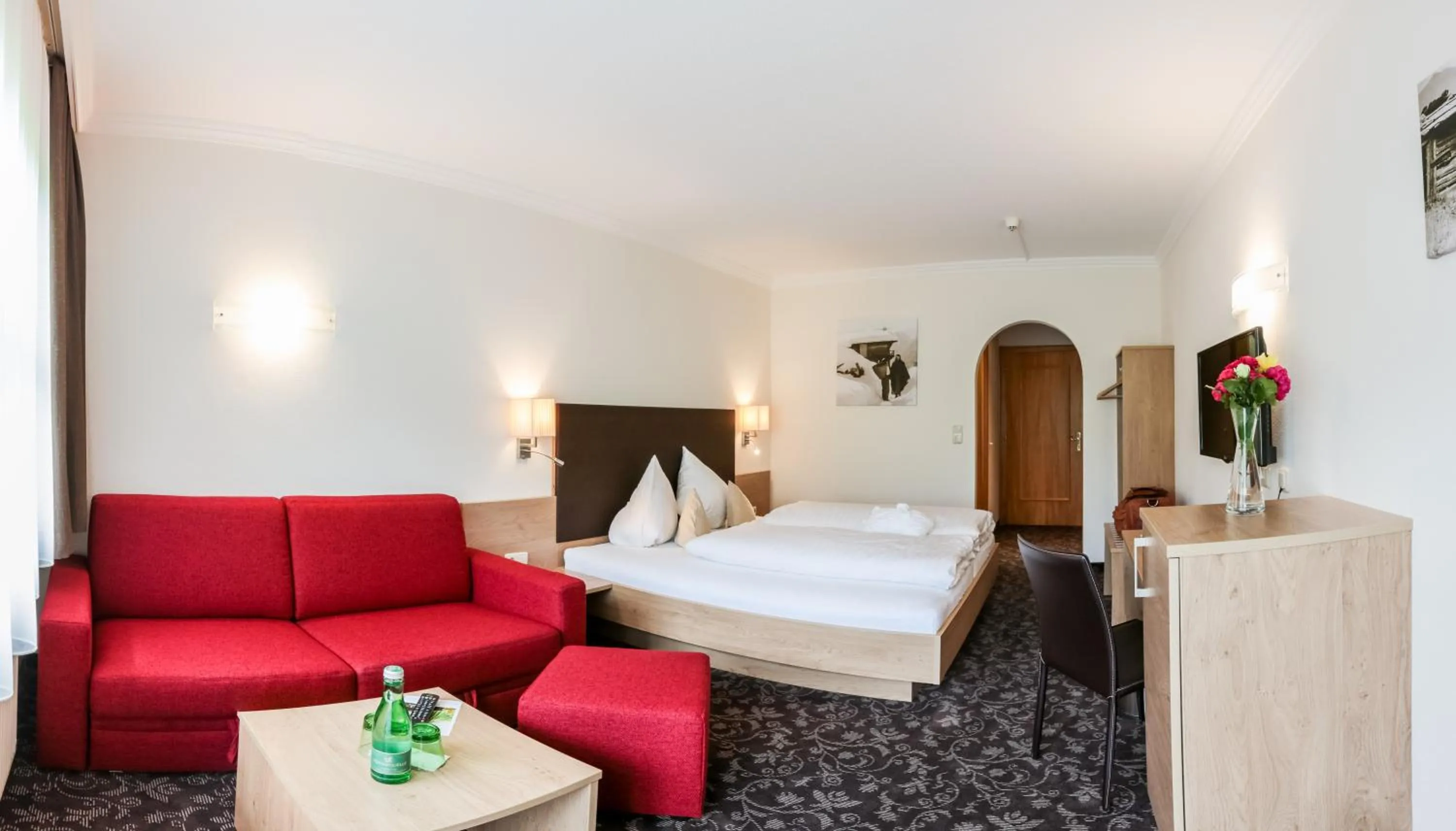 Photo of the whole room, Bed in Hotel Puint