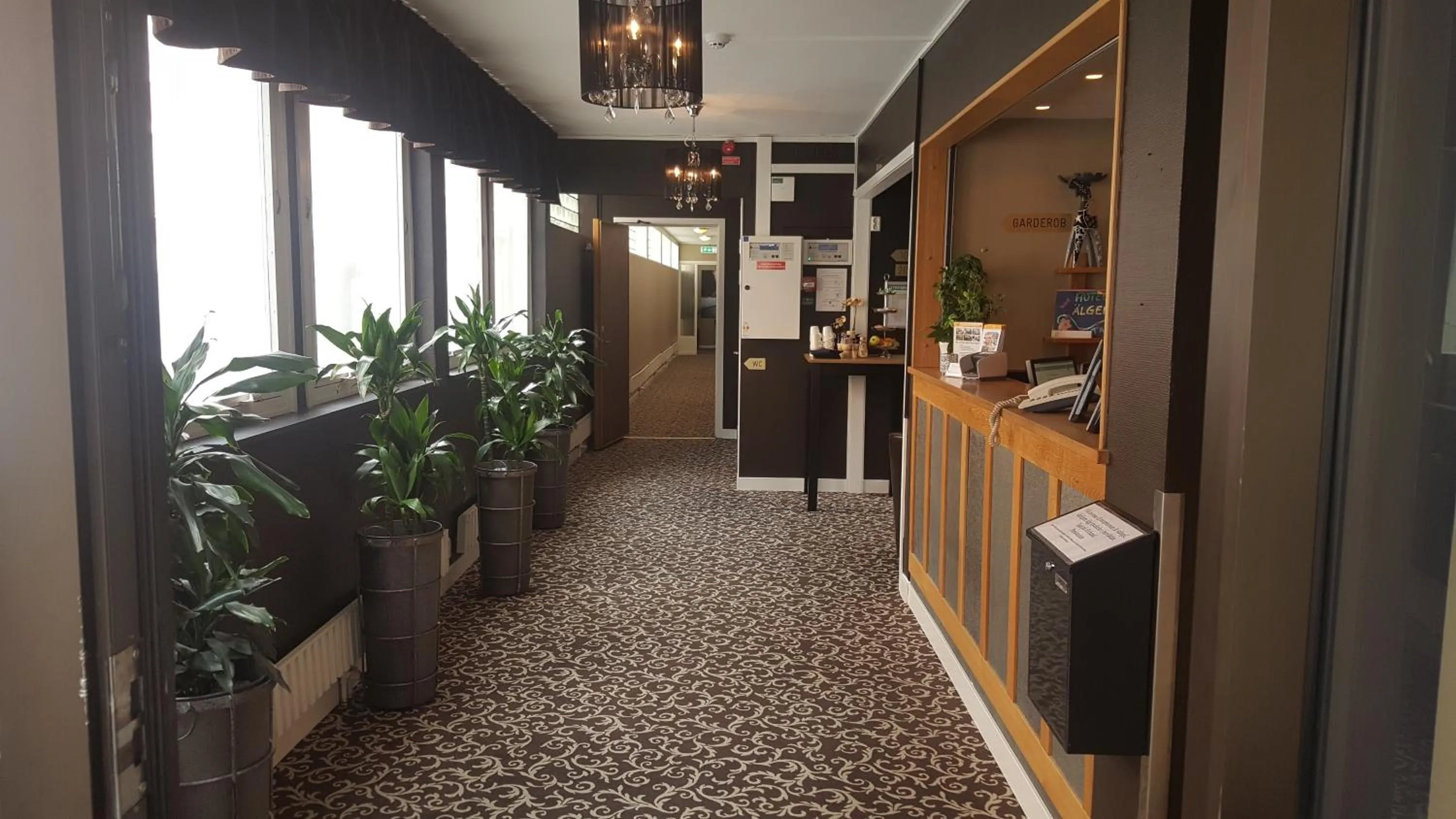 Lobby or reception in Sure Hotel by Best Western Algen
