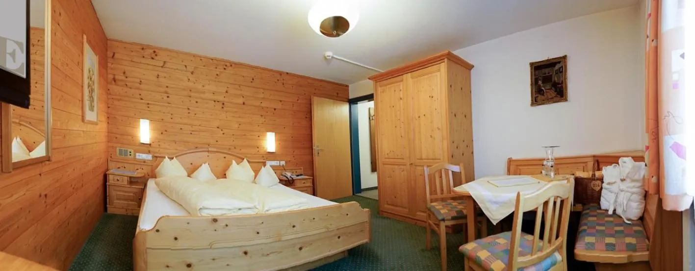 Bed in Sporthotel Krone