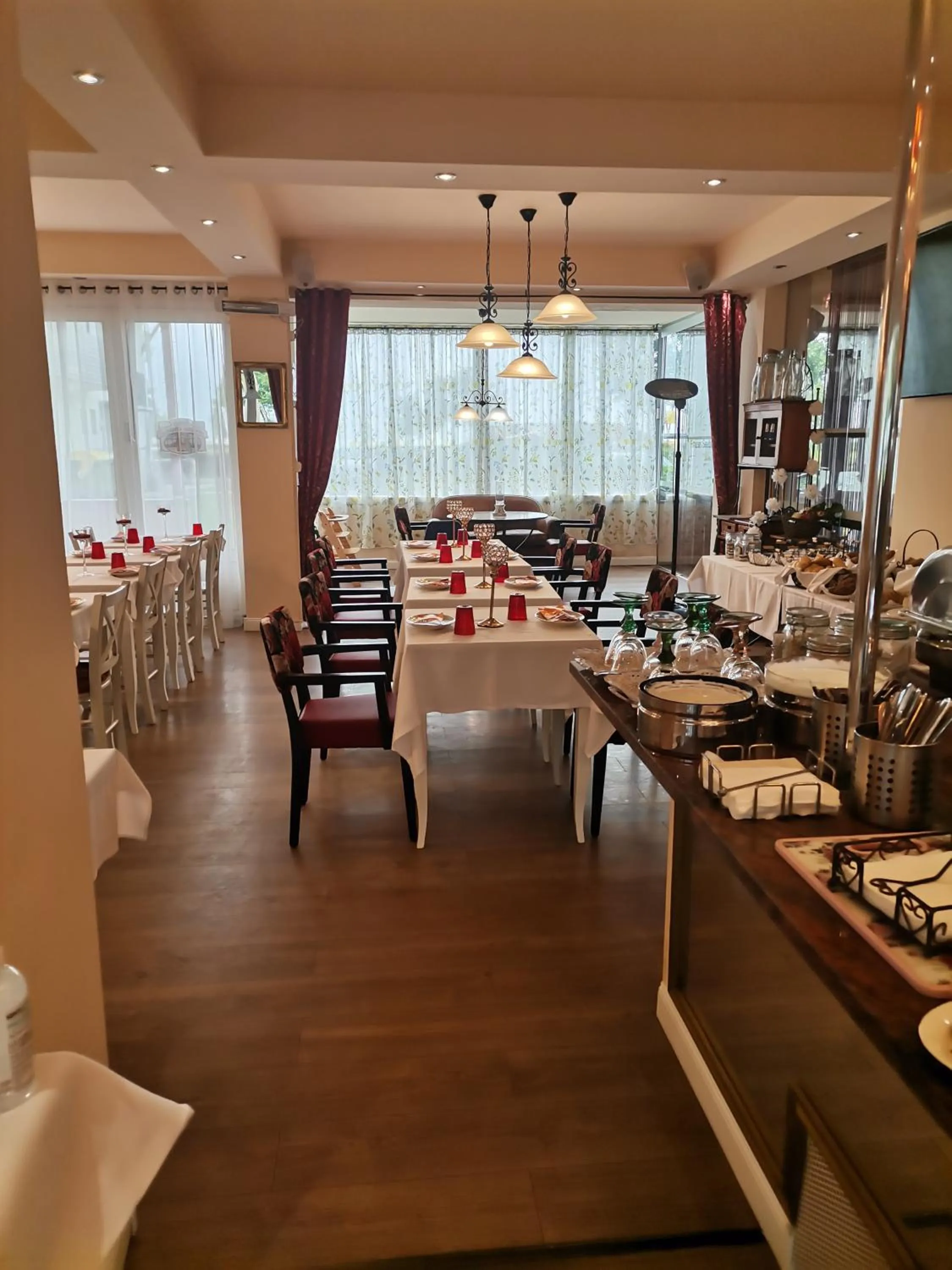 Restaurant/places to eat in Hotel Al Faro Lodge am See