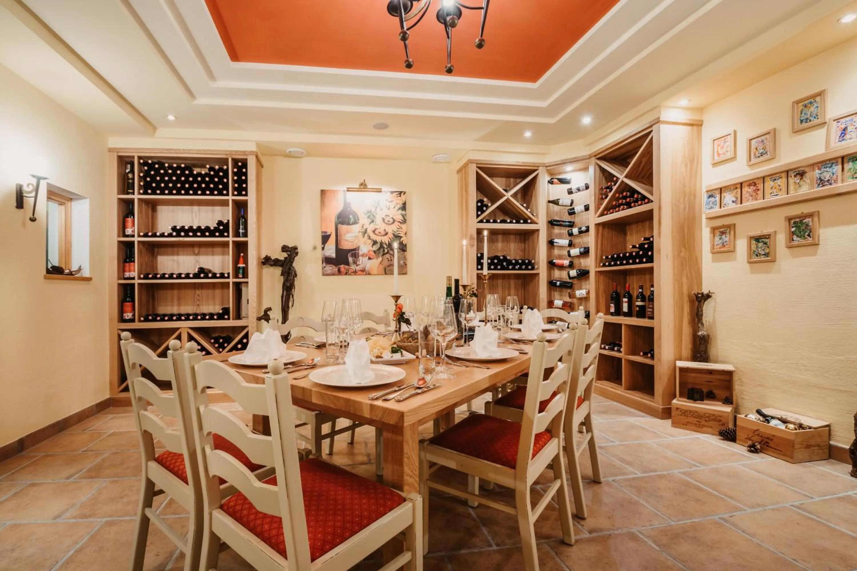 Restaurant/places to eat in Hotel Guggenberger