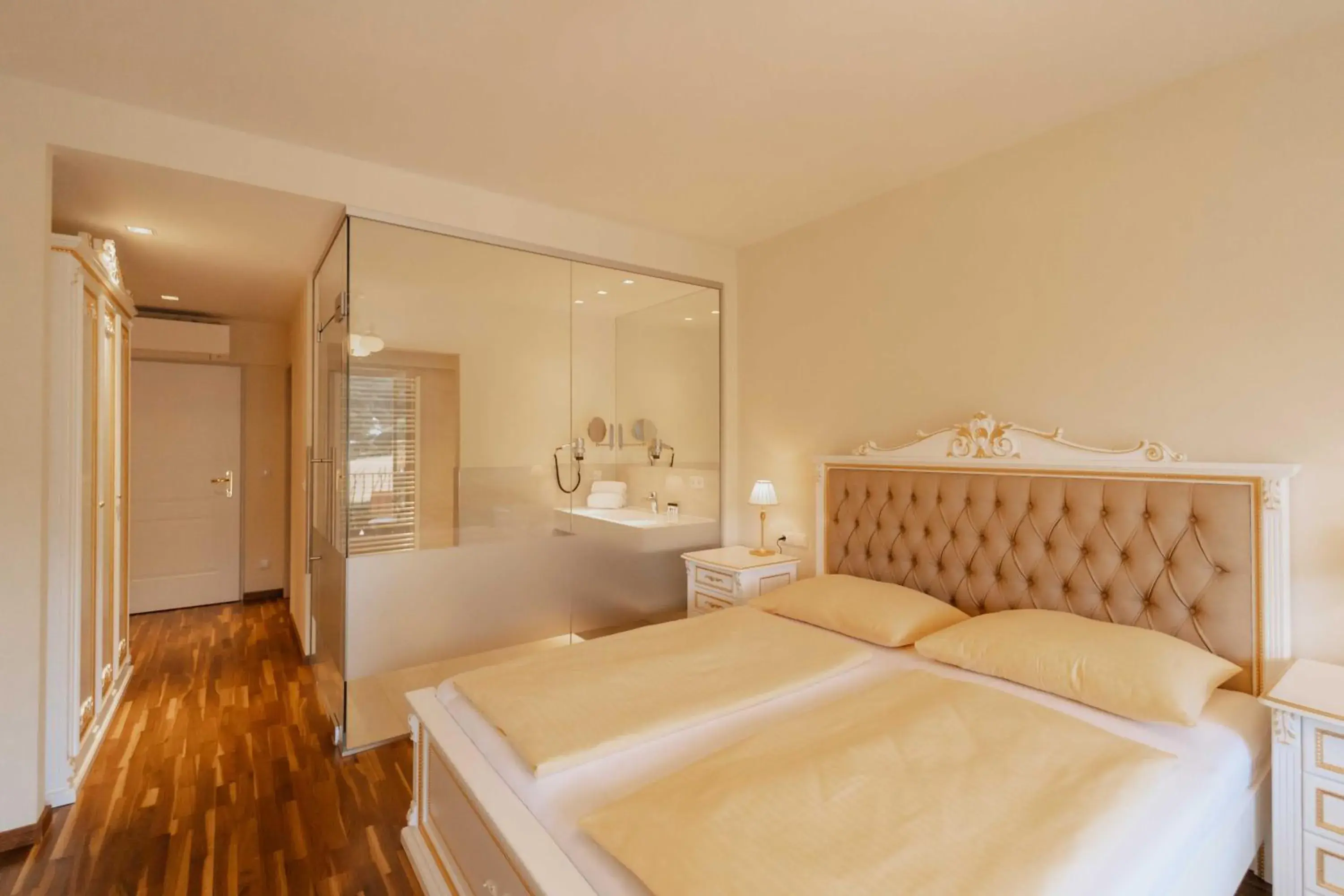 Deluxe Double Room in Schlössl Hotel Kindl Deluxe Double Room in Schlössl Hotel Kindl