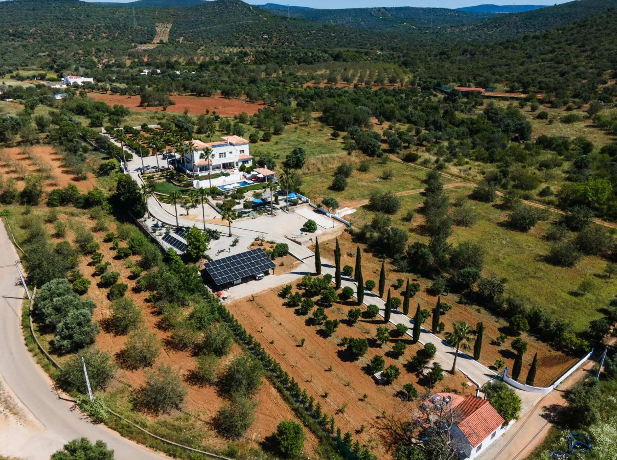 Property building in B&B Entrecolinas