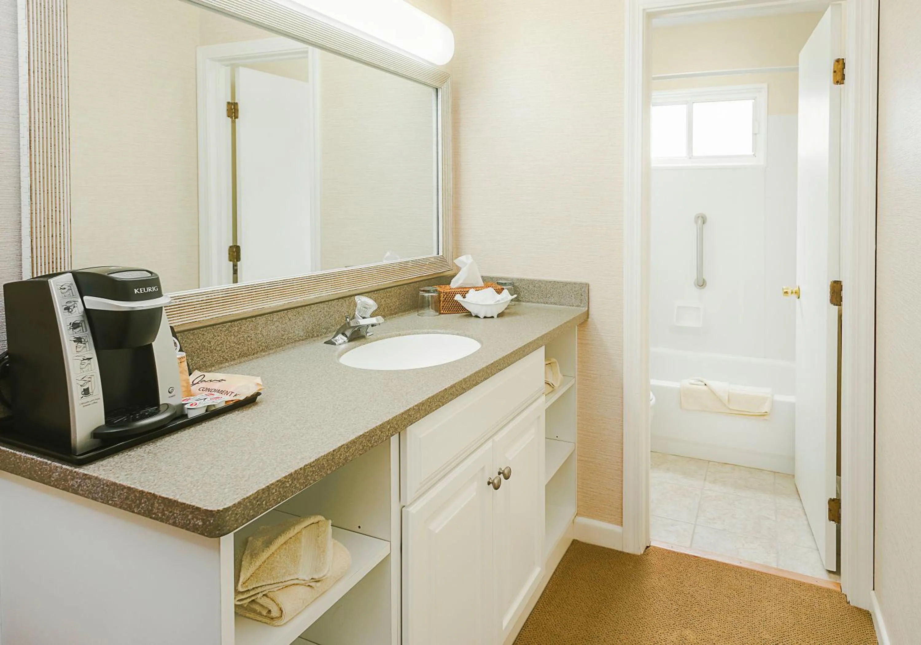 Bathroom in Surfcomber On The Ocean