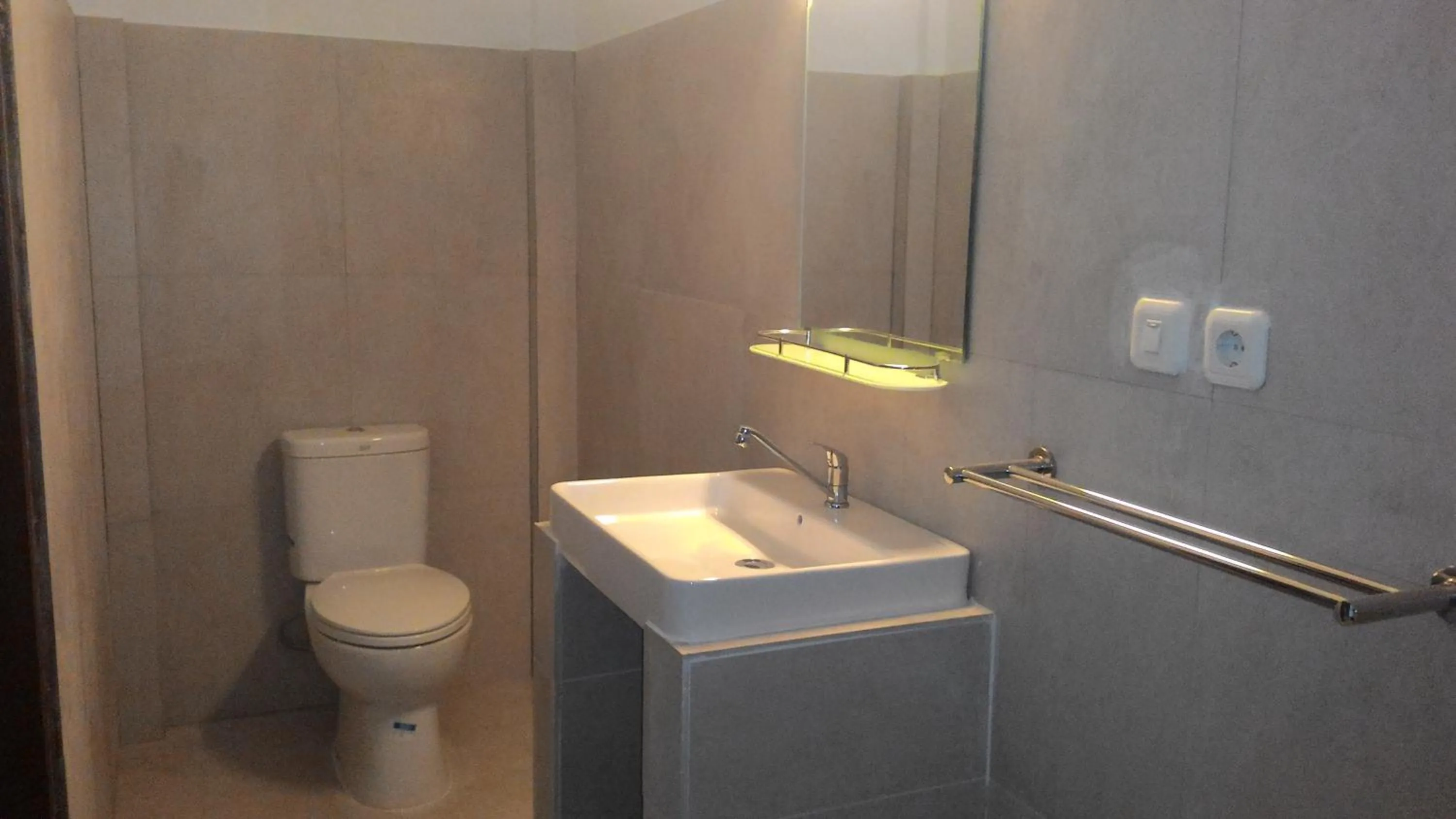 Bathroom in Trawangan Nirvana