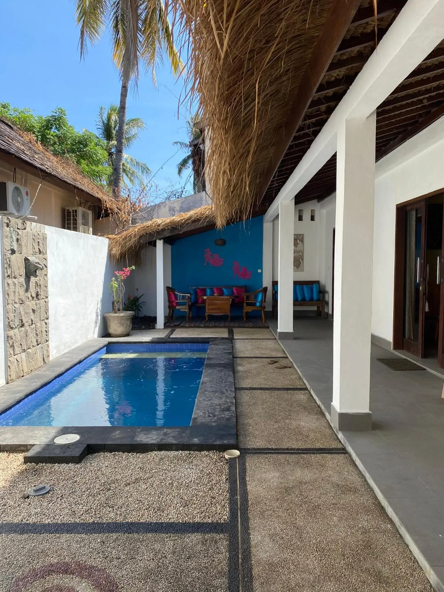 Swimming pool in Trawangan Nirvana