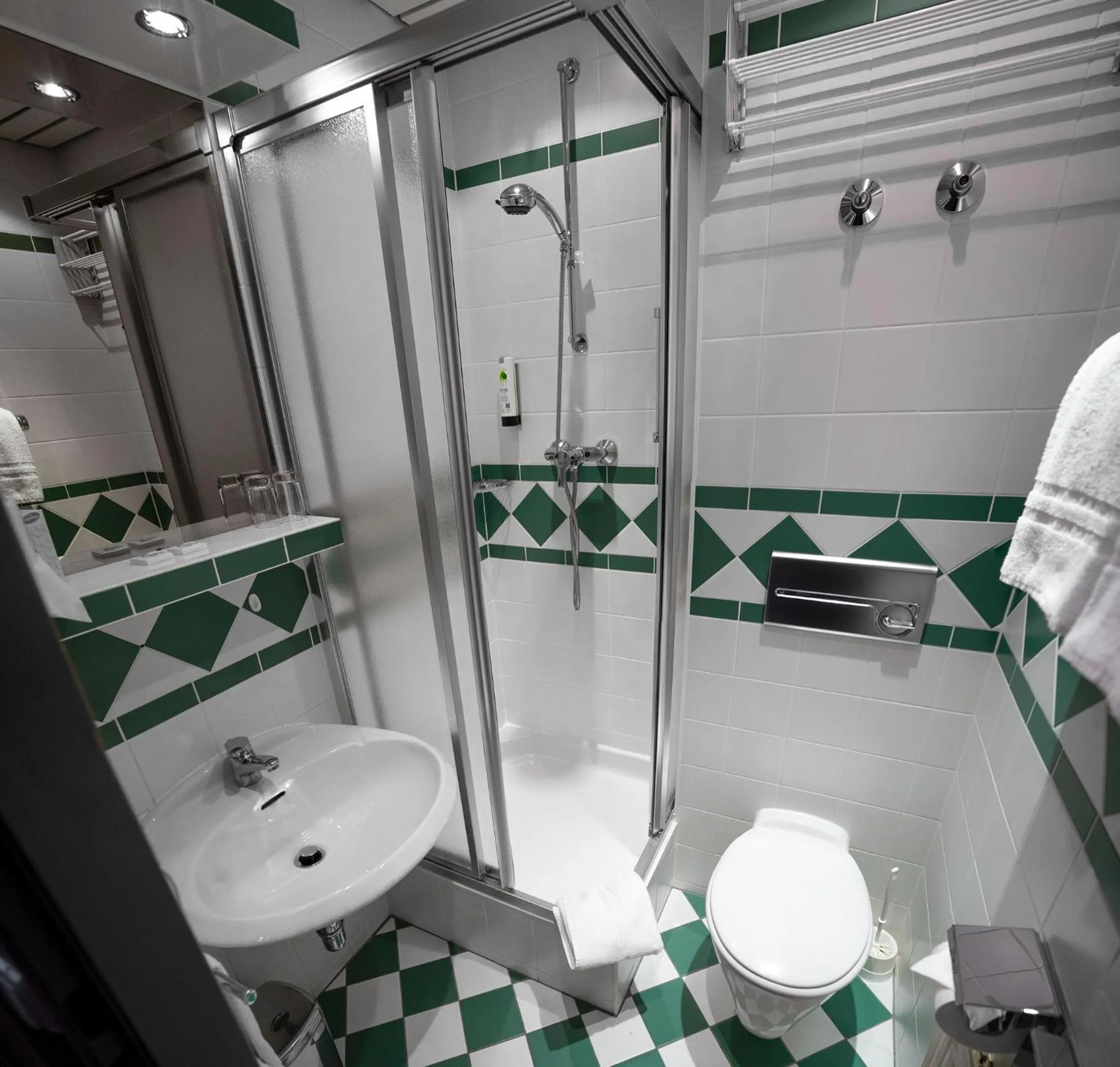 Shower in Sporthotel am Semmering